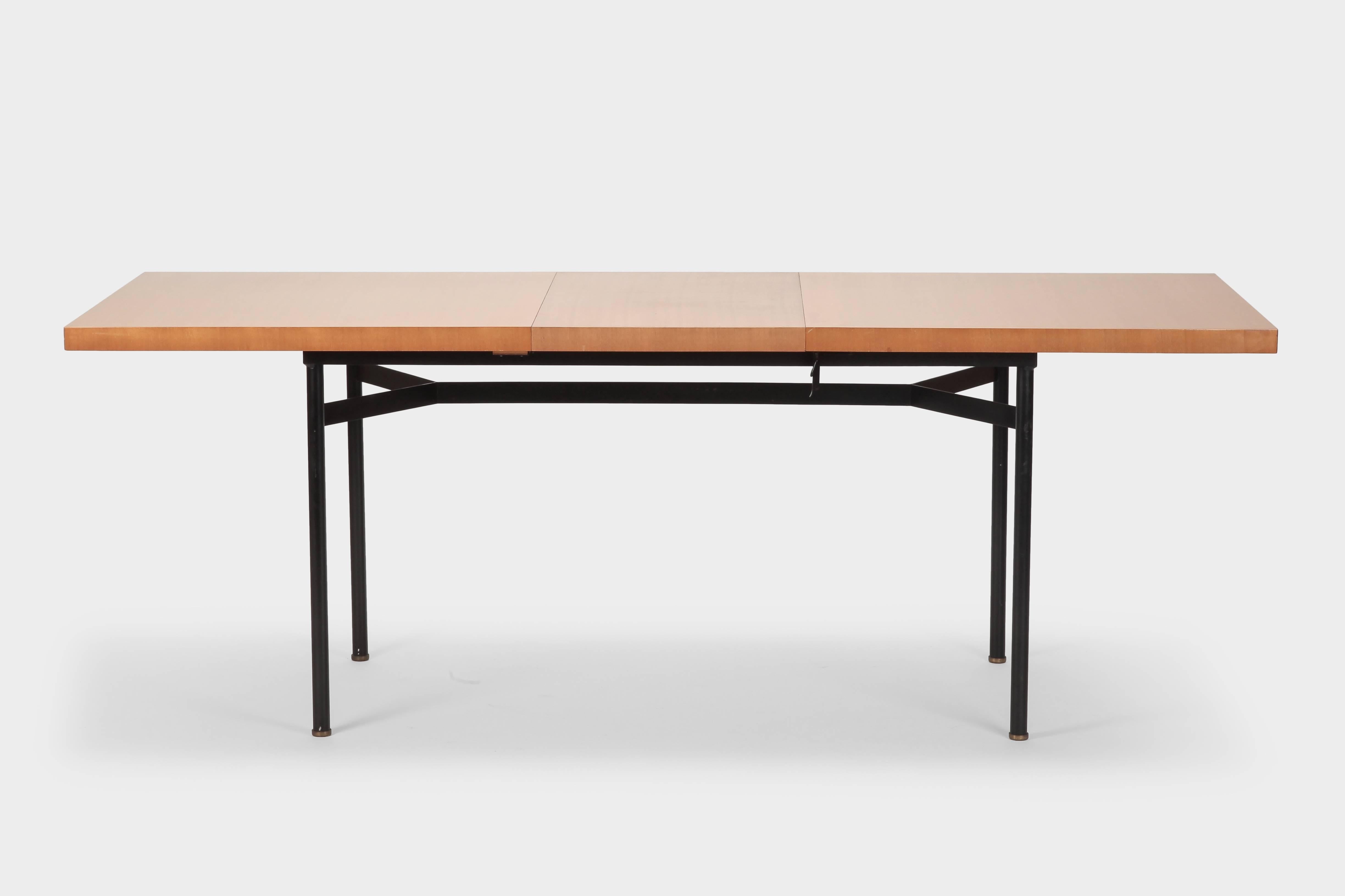 Gerard Guermonprez Dining Table Magnani, 1950s In Good Condition In Basel, CH