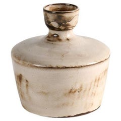 Gerard Hoffmann, Piccolo vaso smaltato bianco, Francia, circa 1960
