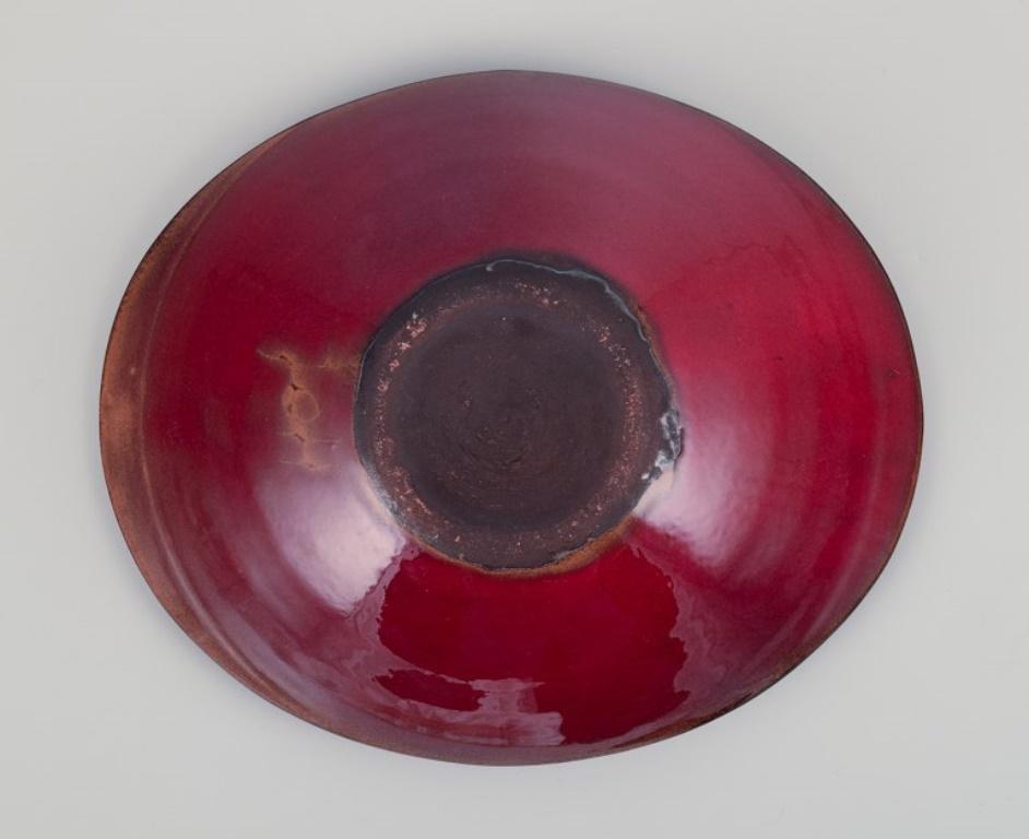Ceramic Gerard Hofmann, French ceramicist, own workshop.  Bowl with ox blood glaze For Sale