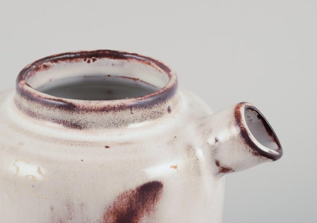 Gerard Hofmann. Ceramista francés, taller propio. Cafetera, hacia 1960 Glaseado en venta
