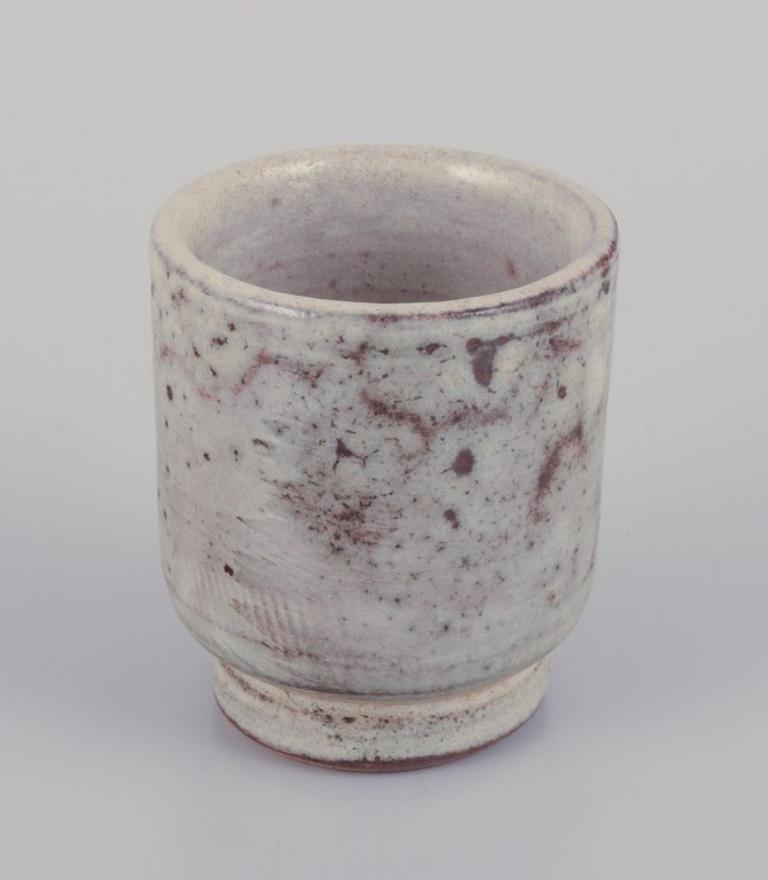 Gerard Hofmann. French ceramicist, own workshop. Set of four small cups. In Excellent Condition For Sale In Copenhagen, DK