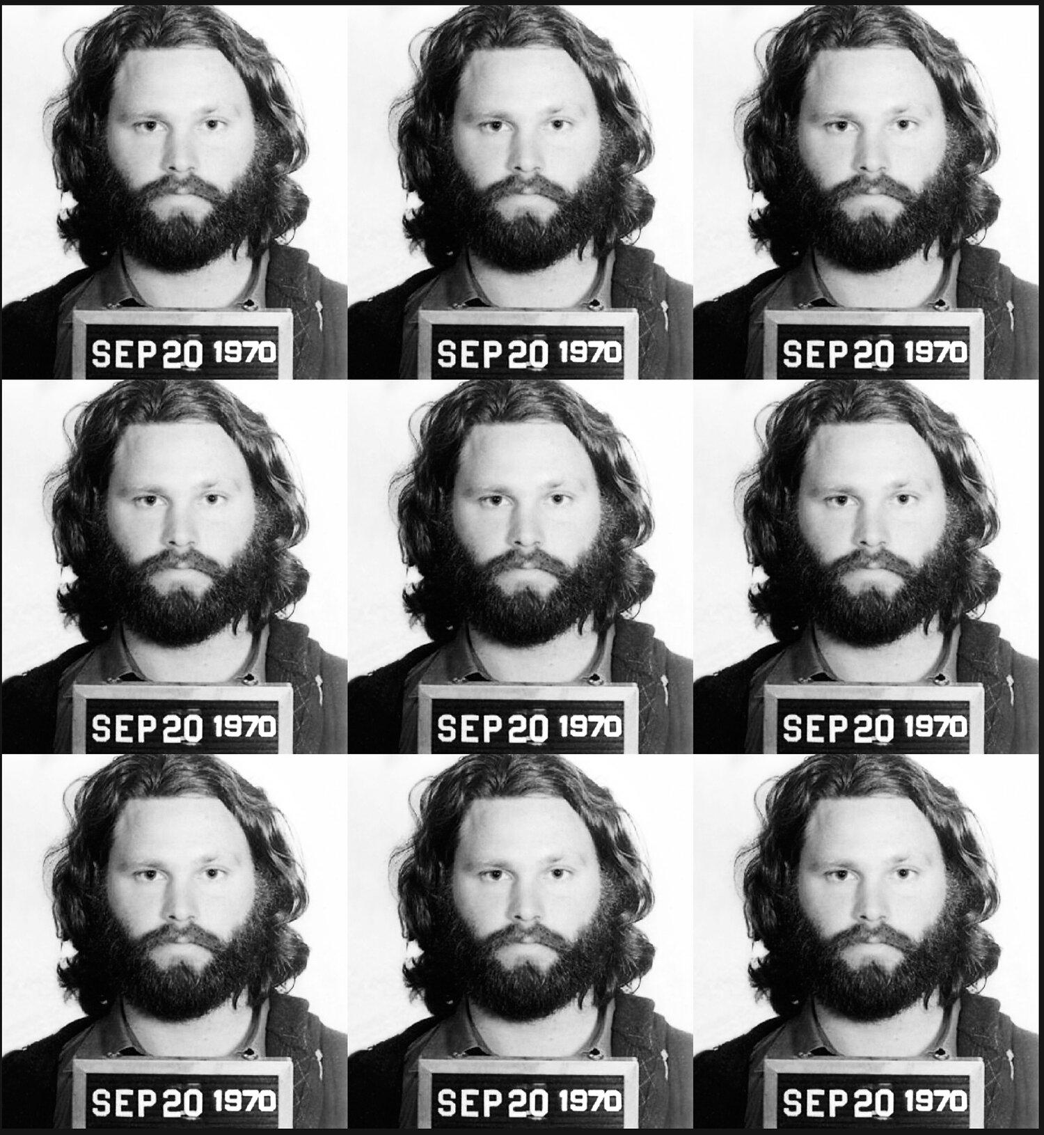 "Jim Morrison Mugshot" Stampa 39 x 36 pollici Ed. di 75 di Gerard Marti

Stampa digitale su carta 
Rolle arrotolate in tubo 
Firmato e numerato dall'artista.

Il cantante dei Doors Jim Morrison è stato arrestato per l'incidente avvenuto a Miami,