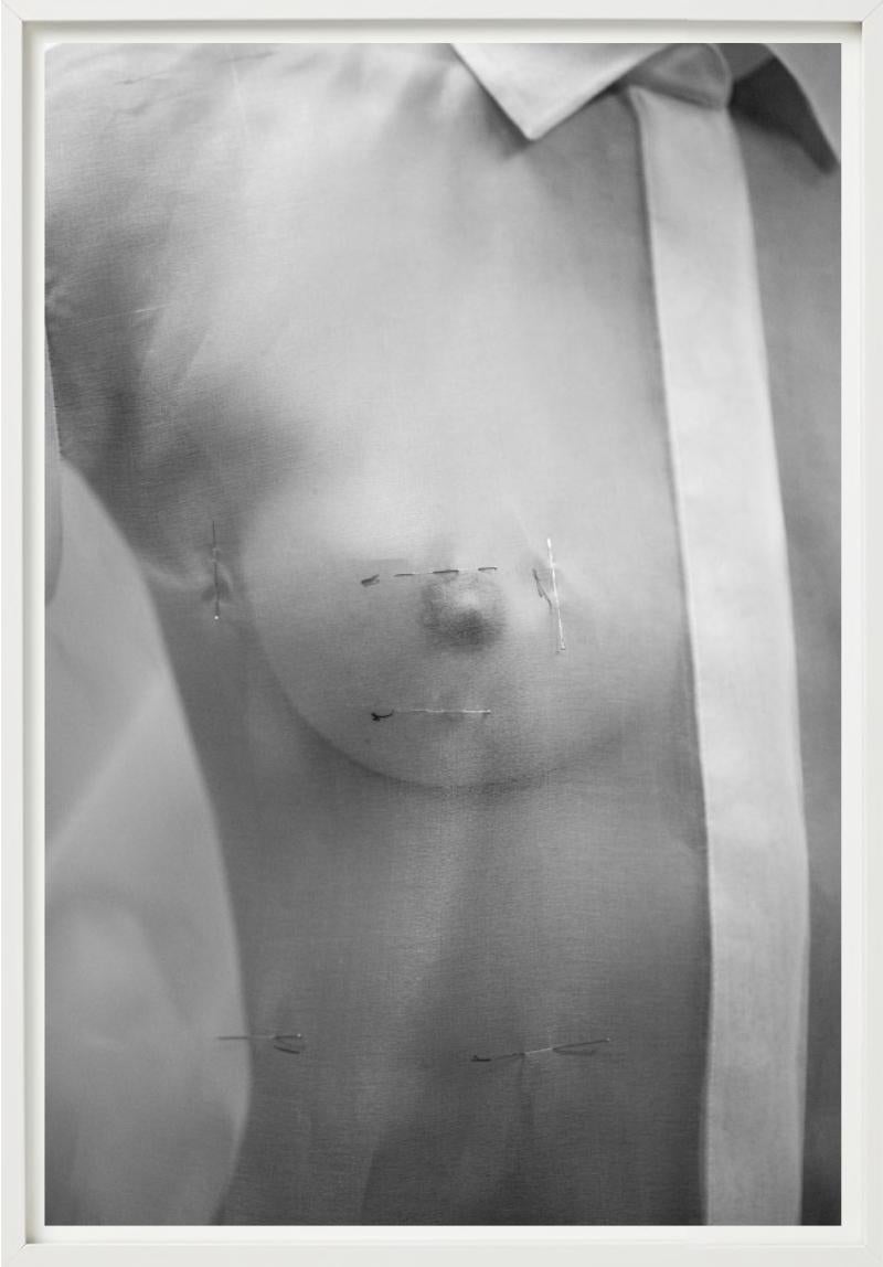 Christian Dior Haute Couture, 30th Avenue Montaigne – Kunstfotografie, 2000 im Angebot 2
