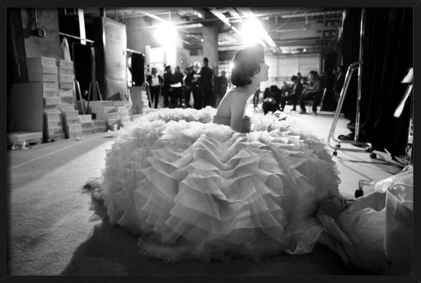 Dior, haute couture, photographie d'art - Photograph de Gérard Uféras