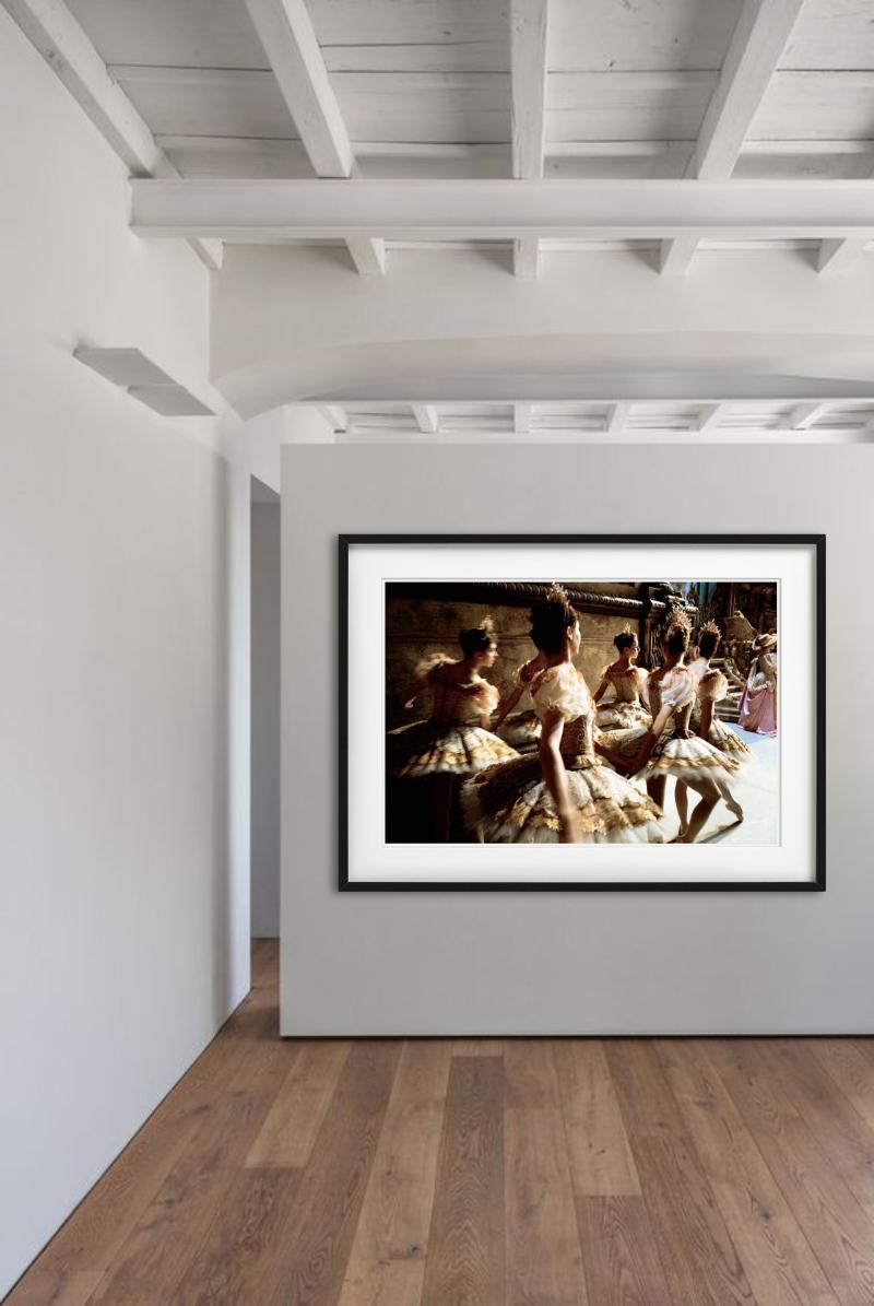 En coulisse de La Belle Au Bois Dormant, Rudolf Noureyev, Photographie d'art en vente 2