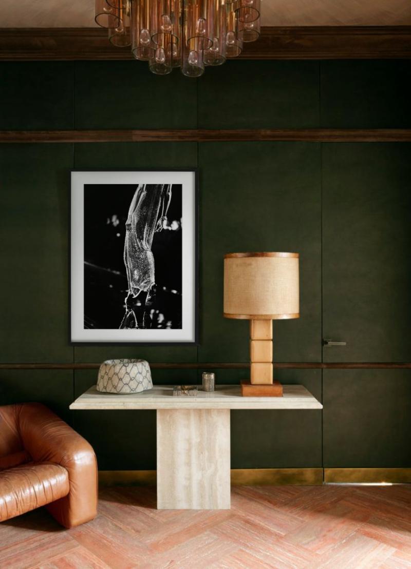 Paco Rabanne Haute Couture Laufsteg. automne-hiver – Kunstfotografie, 1999 (Schwarz), Figurative Photograph, von Gérard Uféras