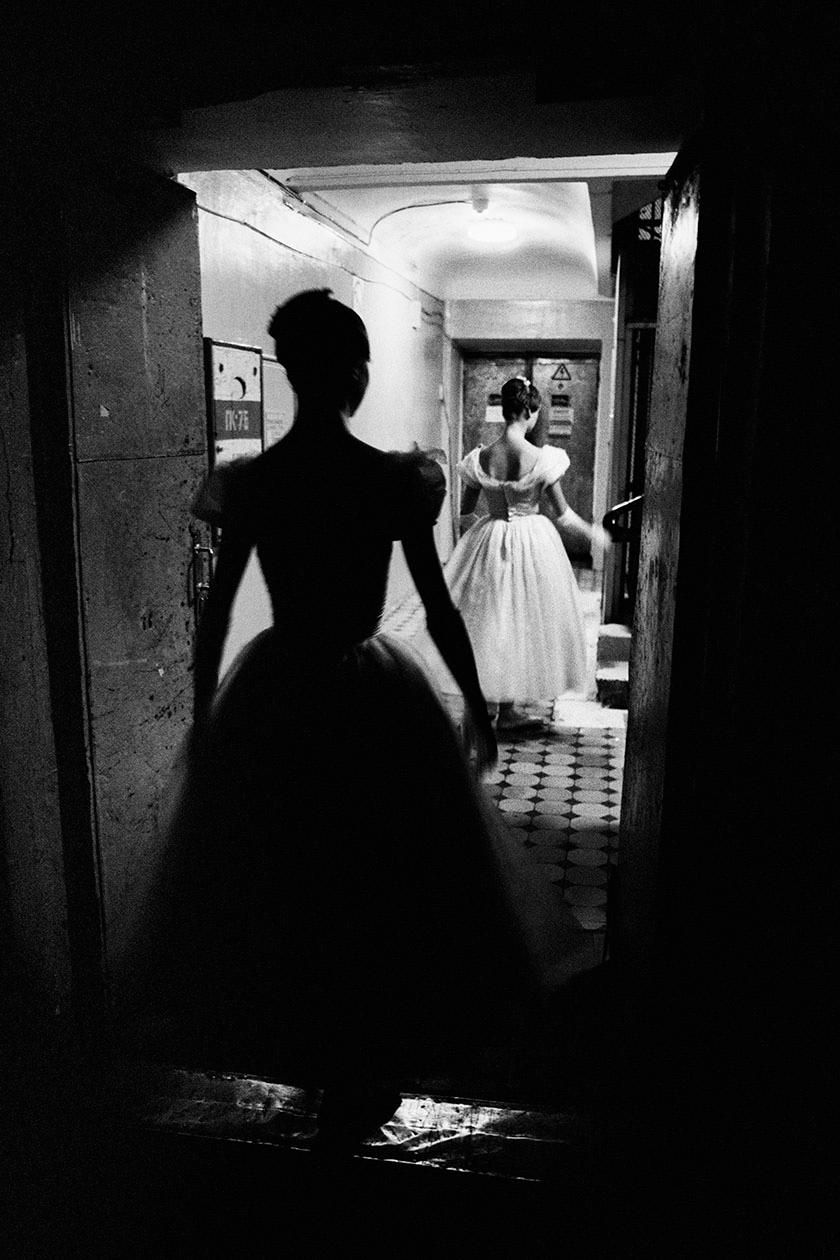 Un Fantôme à L'Opéra, Bolshoi Theatre, Moscou VI - Limited Edition Photograph