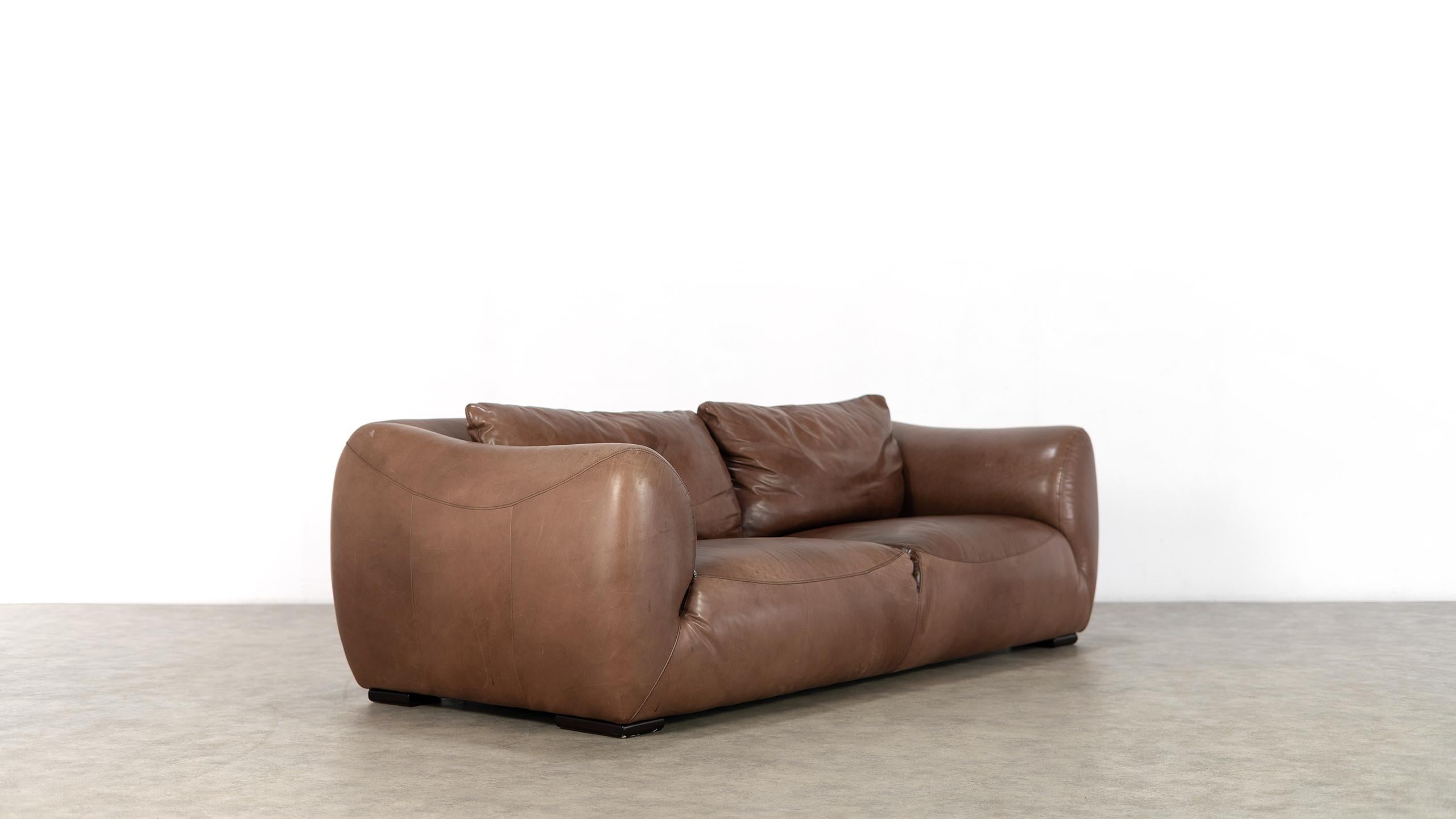 Gerard van den Berg 'attr. to', Sofa in Chocolate Leather, 1970 Netherlands 4