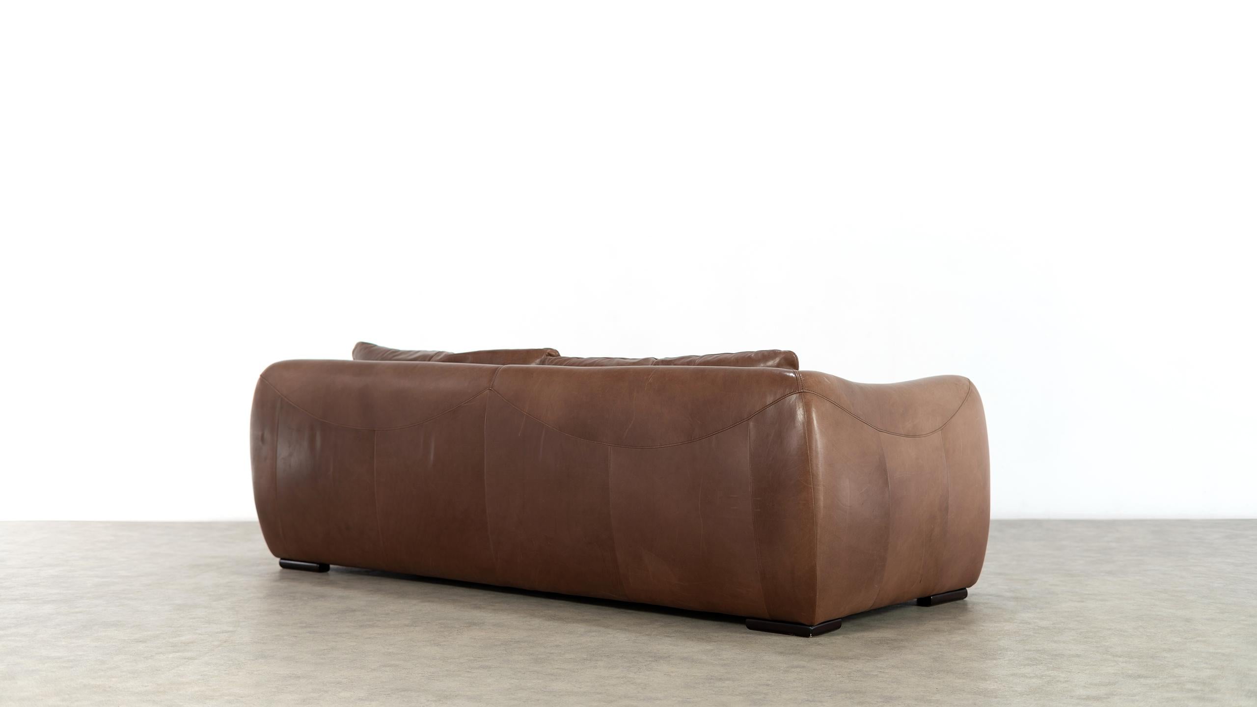 Gerard van den Berg 'attr. to', Sofa in Chocolate Leather, 1970 Netherlands 3