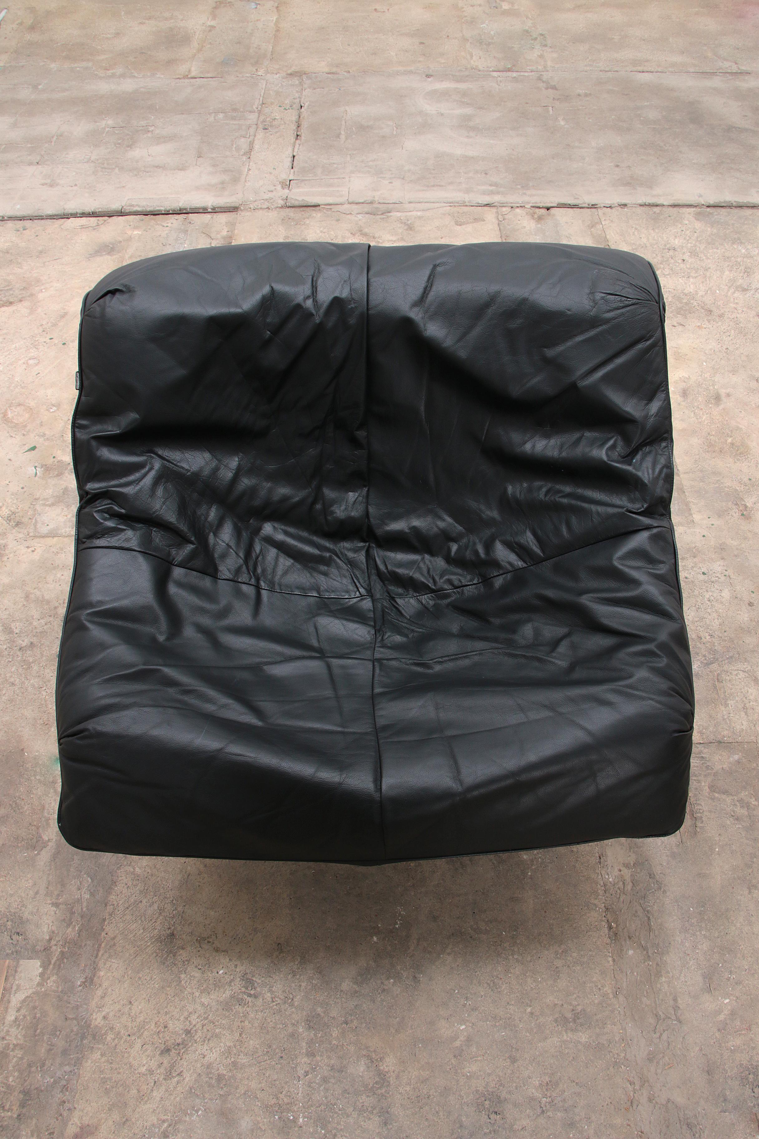 Metal Gerard van den Berg butterfly chair for Montis, 1980 black For Sale
