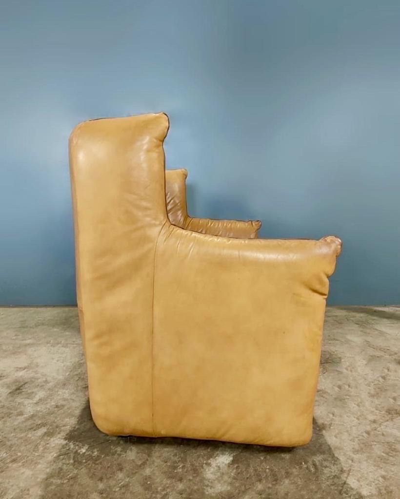 Gerard Van Den Berg For Montis Two Seater Sofa Matching Armchair Leather Vintage For Sale 5
