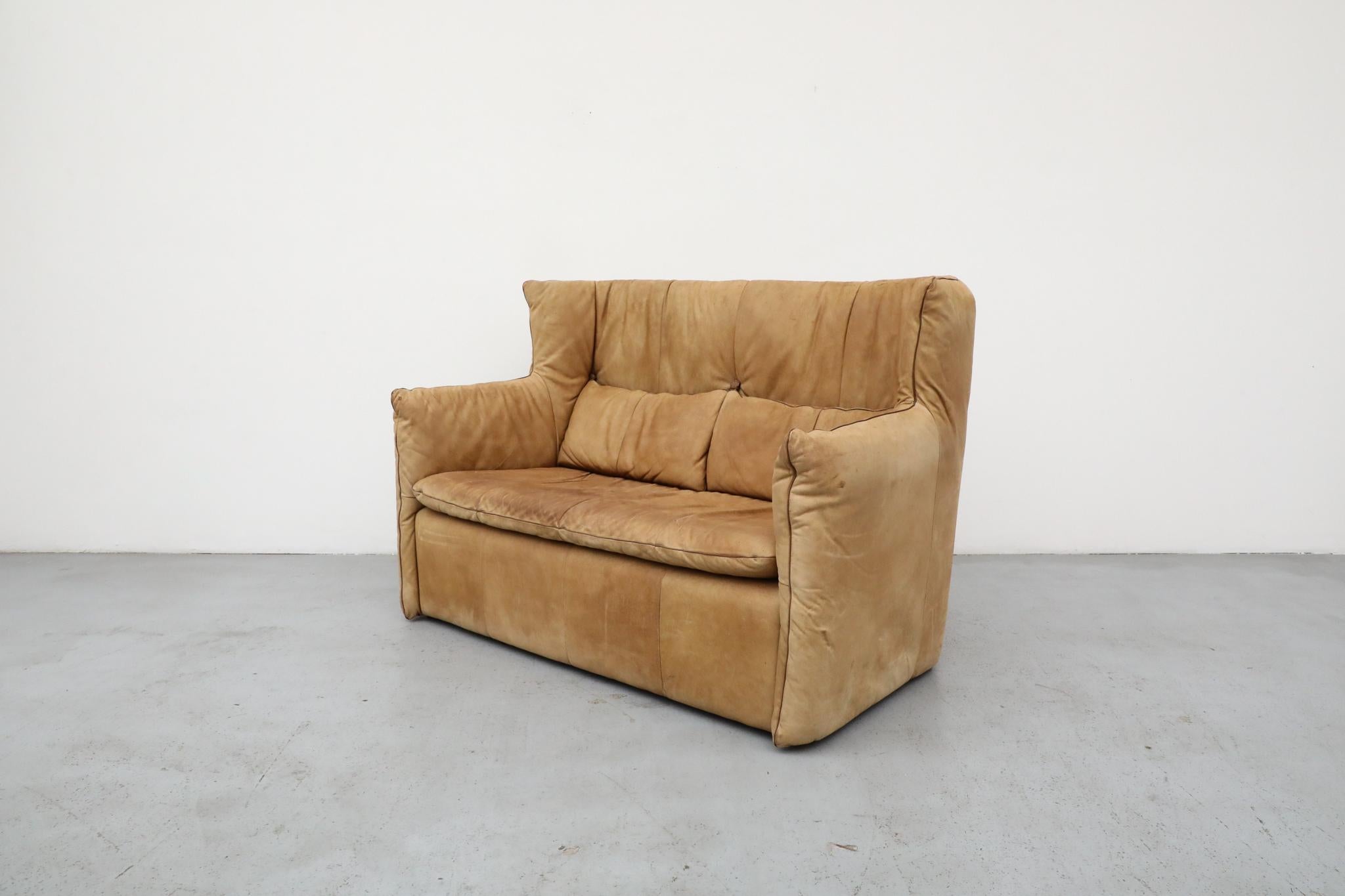 Gerard Van Den Berg Loveseat de cuero con respaldo alto Moderno de mediados de siglo en venta