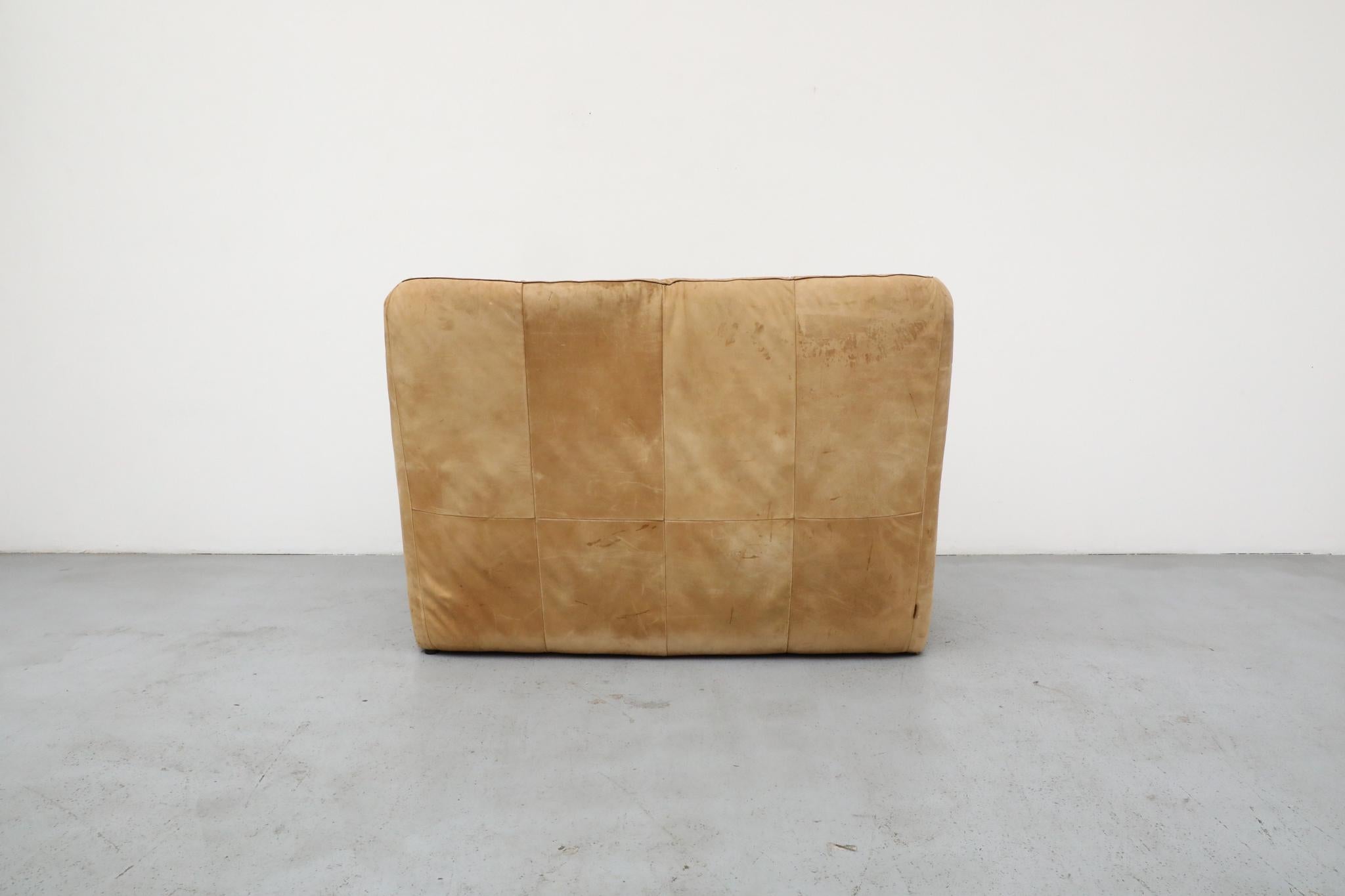 Gerard Van Den Berg Loveseat de cuero con respaldo alto mediados del siglo XX en venta