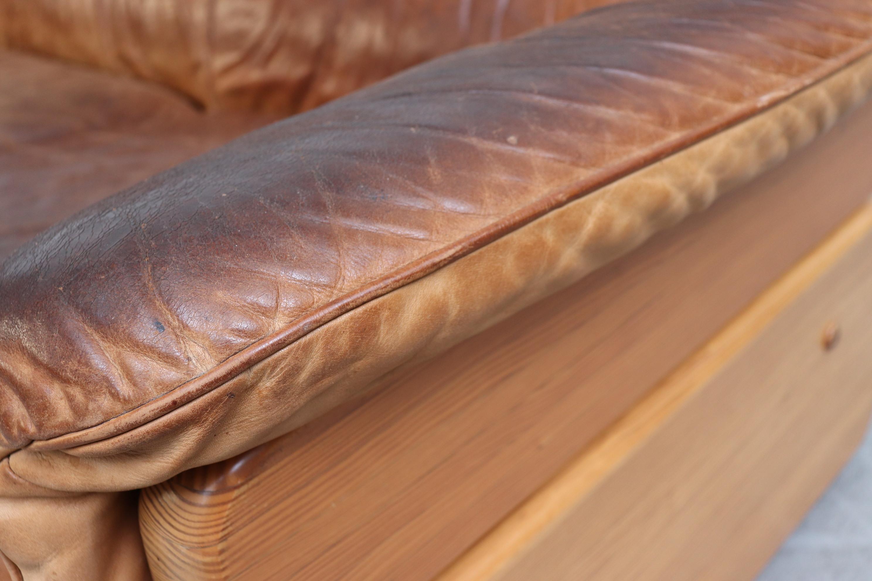 Gerard van den Berg Inspired Pine and Leather 3-Seat Sofa 11