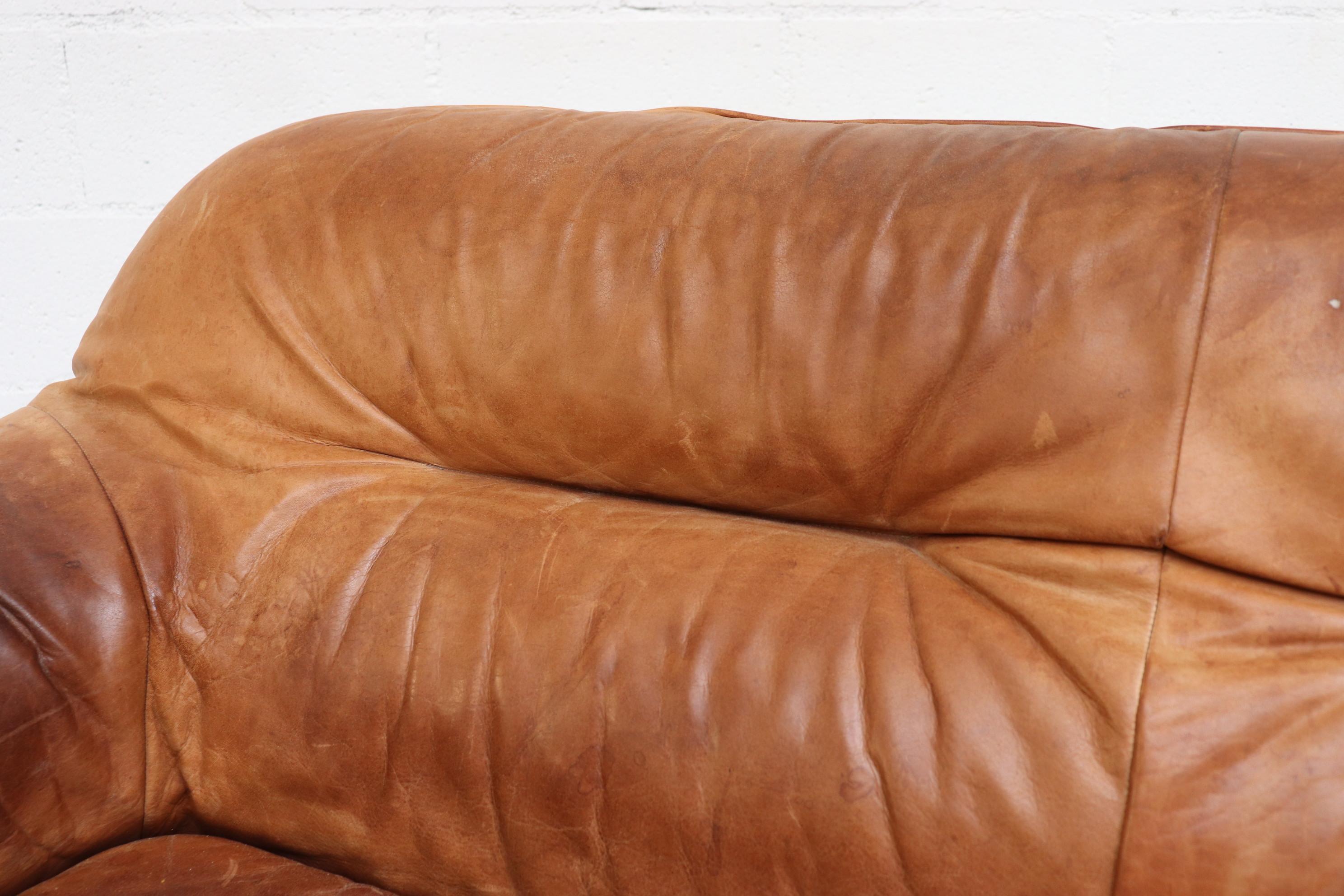 Gerard van den Berg Inspired Pine and Leather 3-Seat Sofa (Mitte des 20. Jahrhunderts)