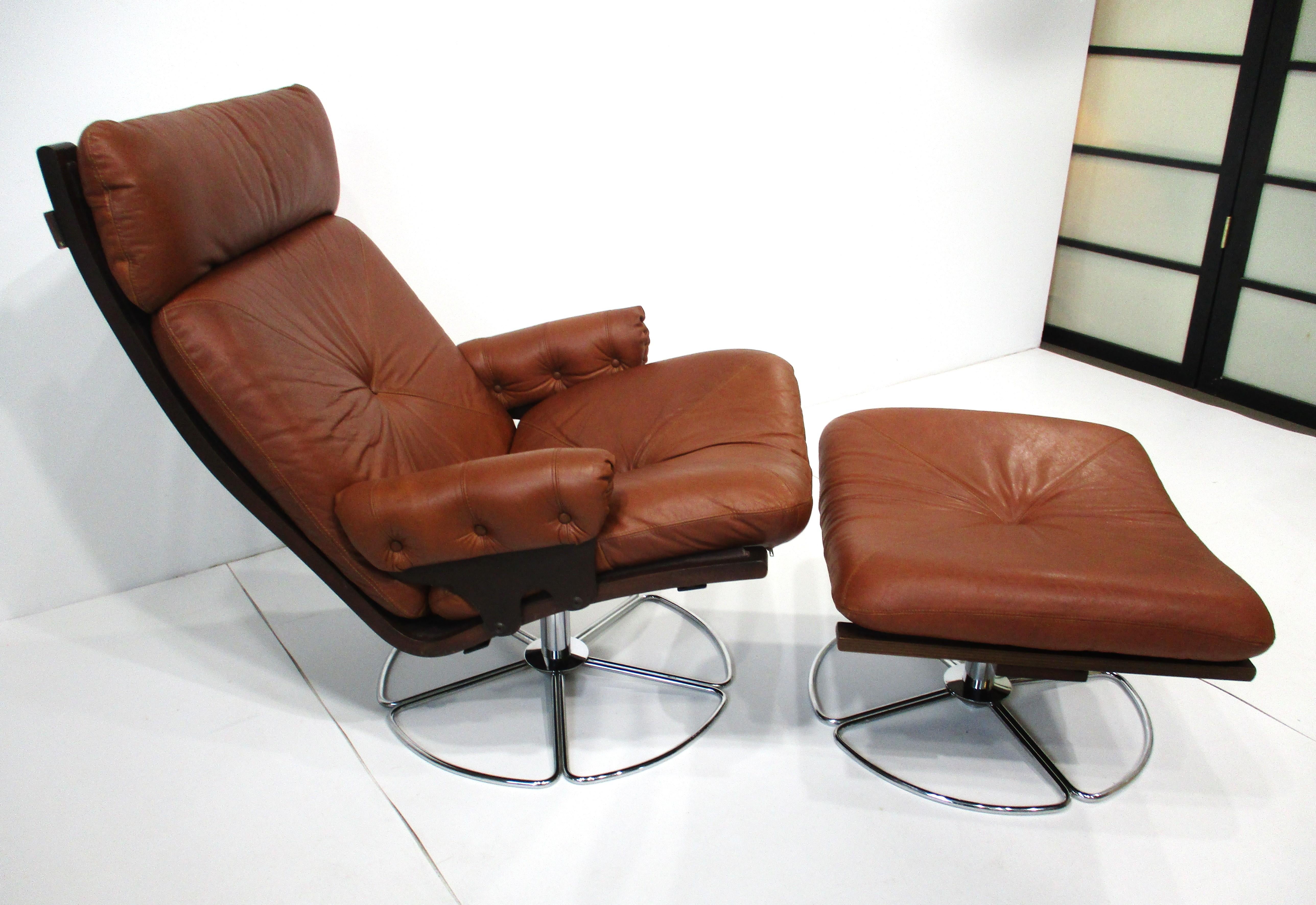 Mid-Century Modern Gerard Van Den Berg Chaise longue / Ottoman- Hollande dans le style de DEN en vente