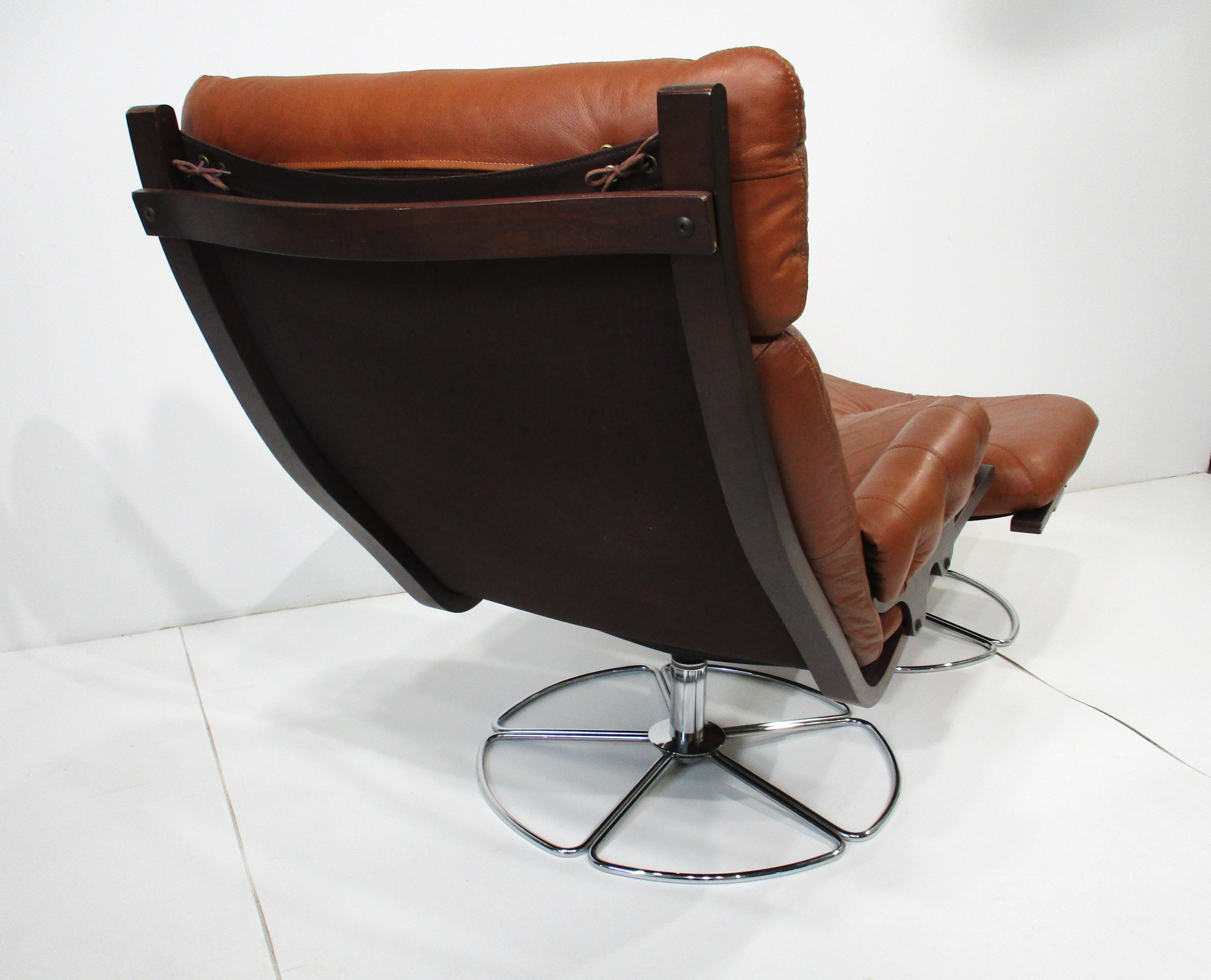 Inconnu Gerard Van Den Berg Chaise longue / Ottoman- Hollande dans le style de DEN en vente