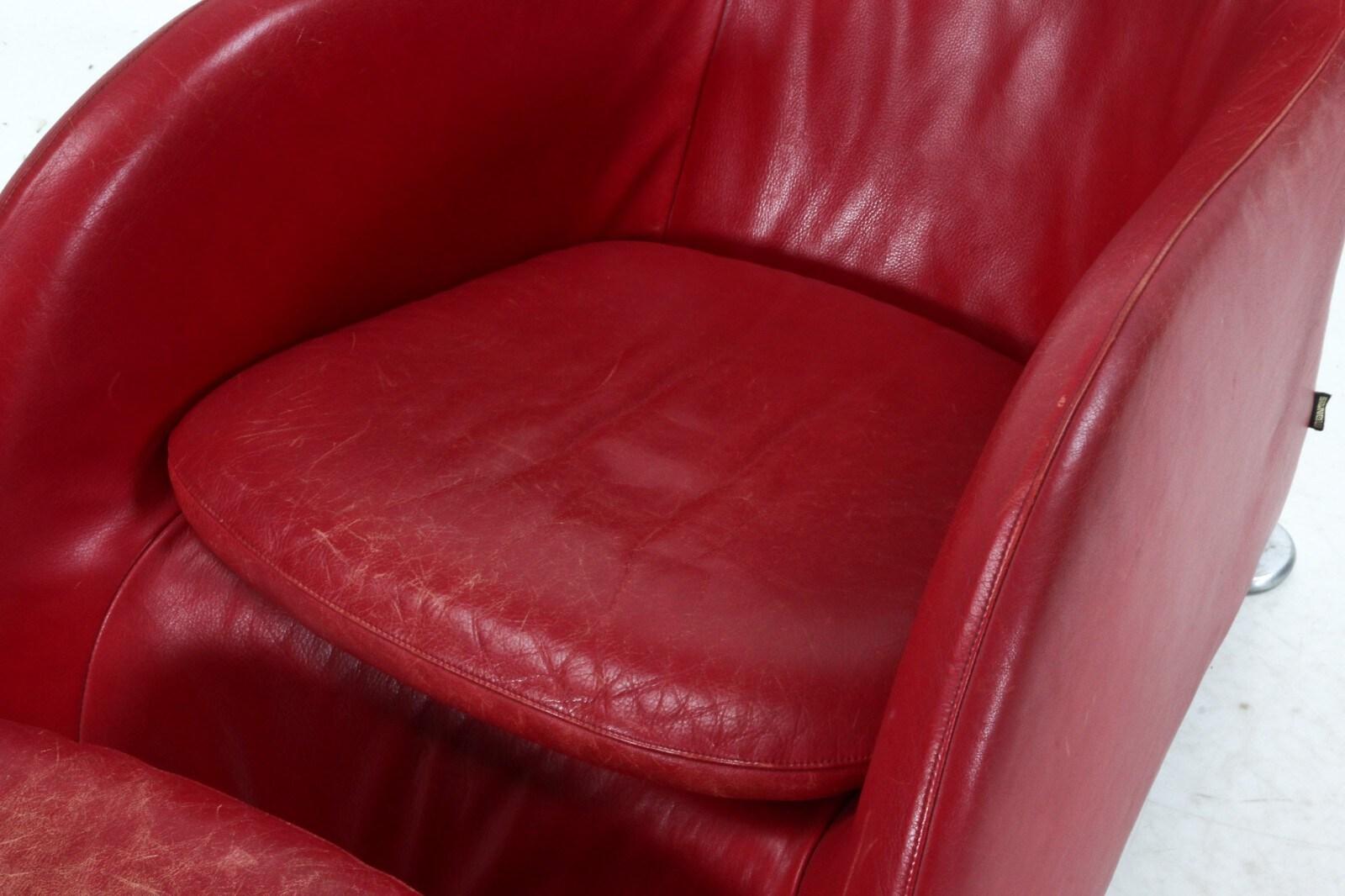 Gerard Van Den Berg Sillón con Otomana de Piel Roja Modelo 