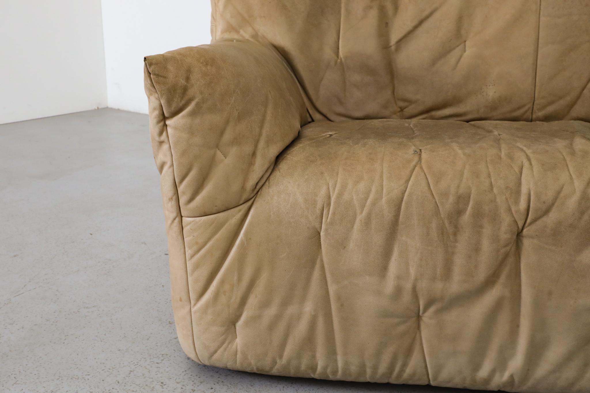 Gerard van den Berg Natural Leather High Back Loveseat with Tufting For Sale 10