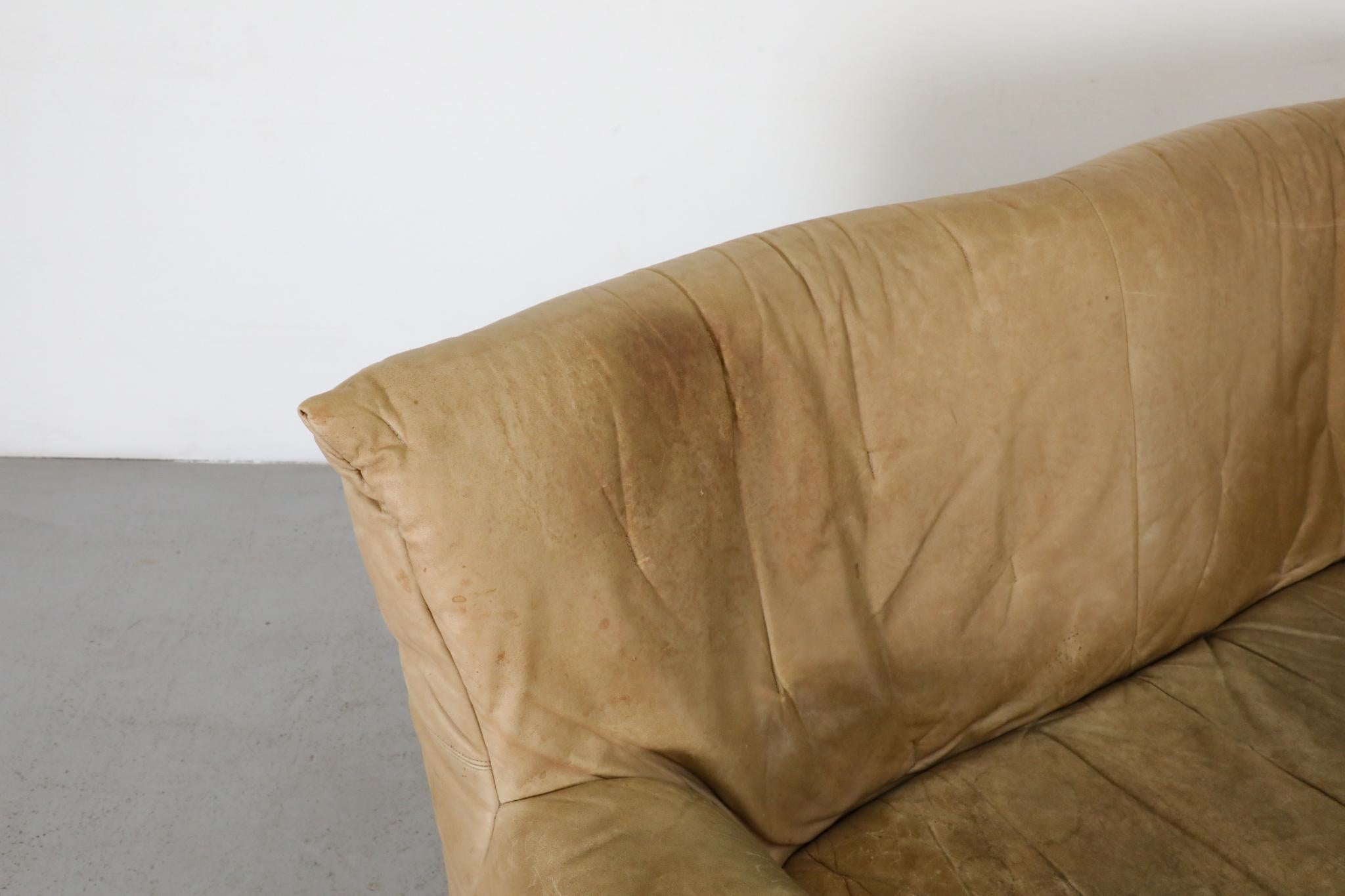 Gerard van den Berg Natural Leather High Back Loveseat with Tufting For Sale 4