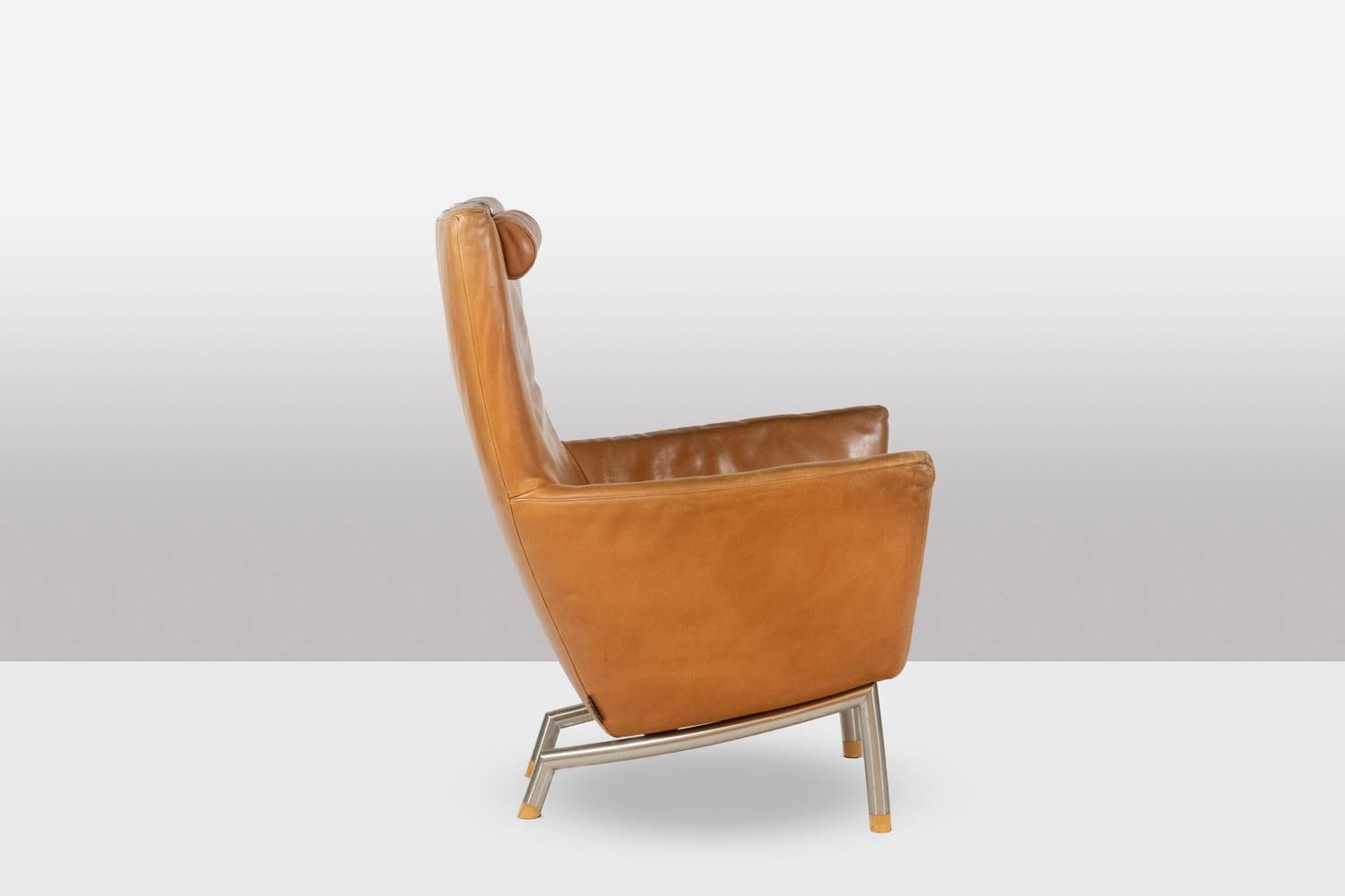 Gerard Van Den Berg Paire de fauteuils en cuir, années 1980. en vente 1