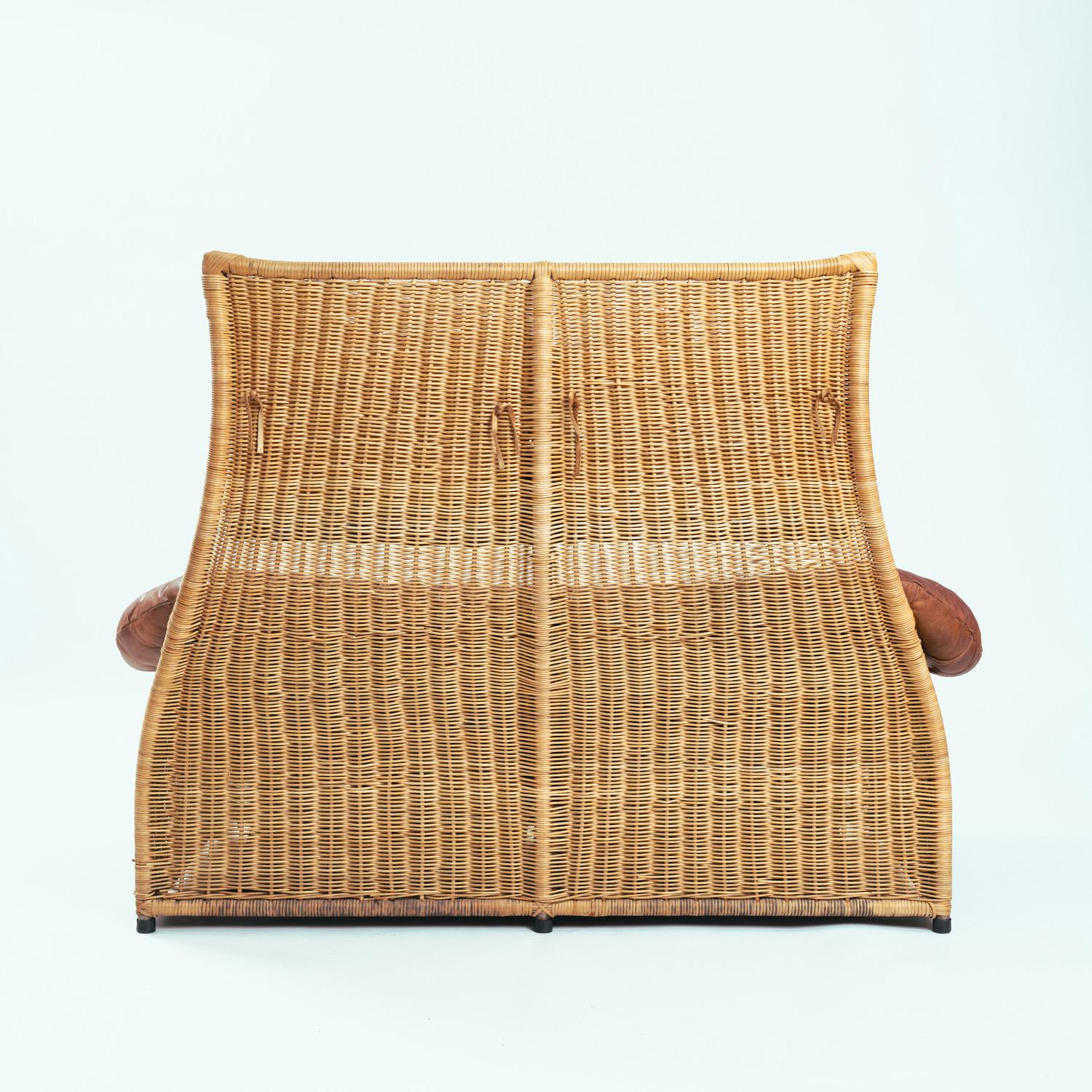 Dutch Gerard van den Berg rattan leather double sofa for Montis, The Netherlands 1970s For Sale
