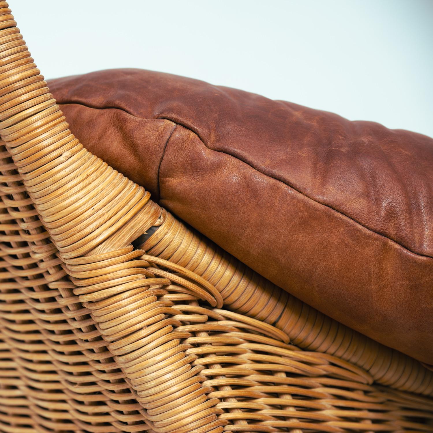 Late 20th Century Gerard van den Berg rattan leather double sofa for Montis, The Netherlands 1970s For Sale