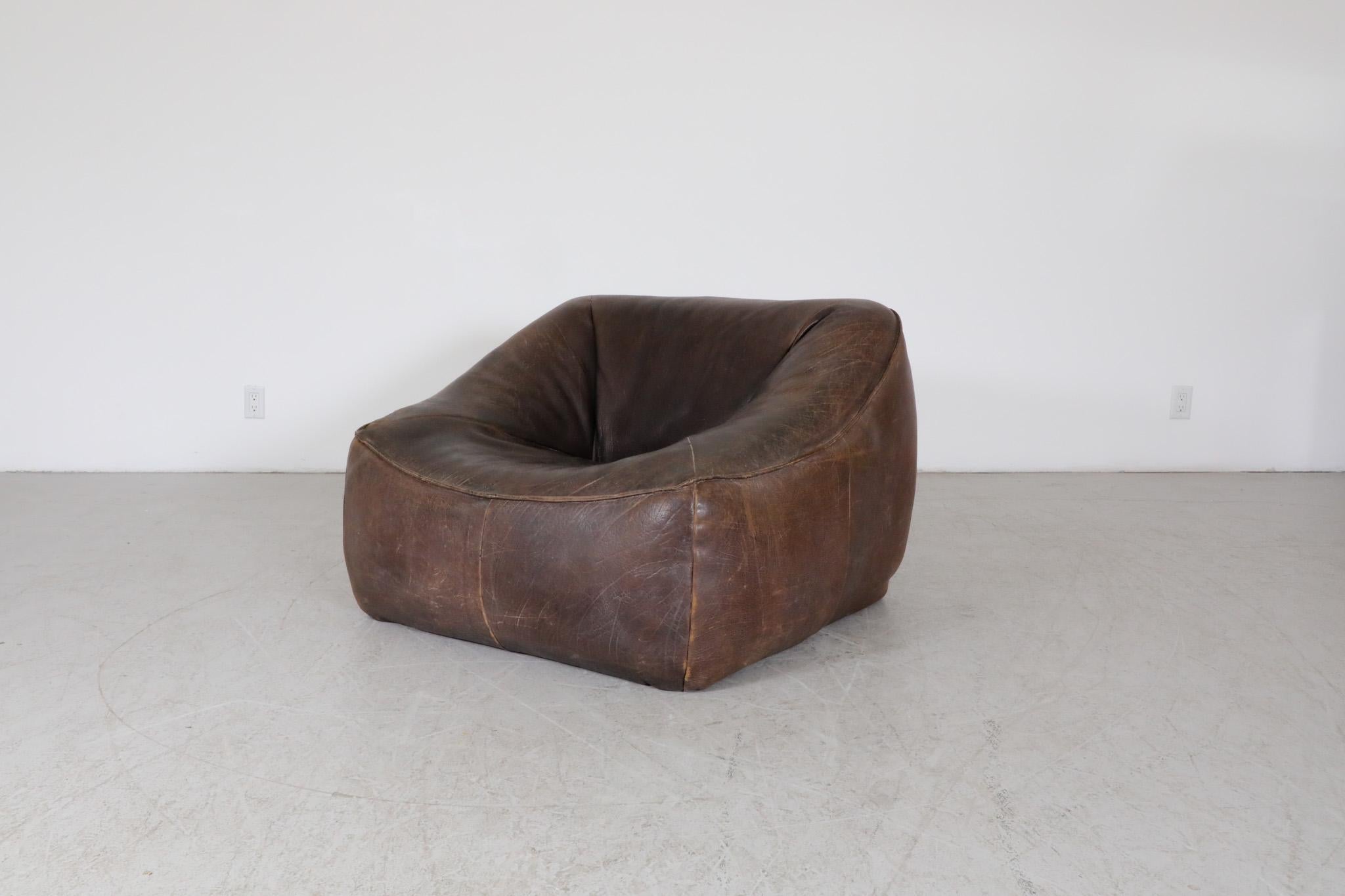 Mid-Century 'Ringo' lounge chair by Gerard Van Den Berg for Montis, 1970s. Comfy soft form sofa with thick leather upholstery and lovely patina. Mid-Century 'Ringo' lounge chair designed by Gerard Van Den Berg for Montis. Soft form sofa with thick