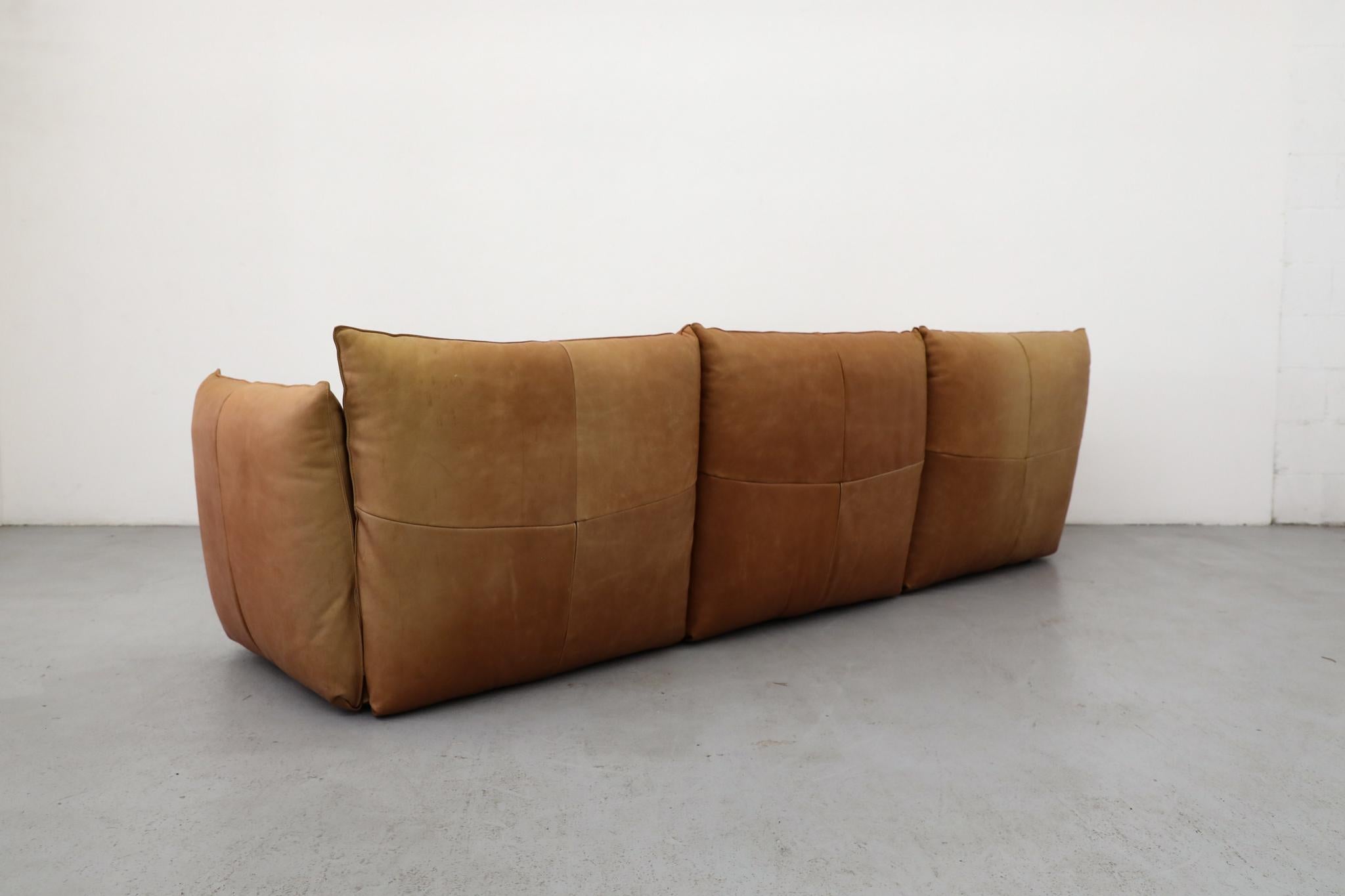 Gerard Van Den Berg Style Soft Form Canapé trois pièces en cuir camel Bon état - En vente à Los Angeles, CA