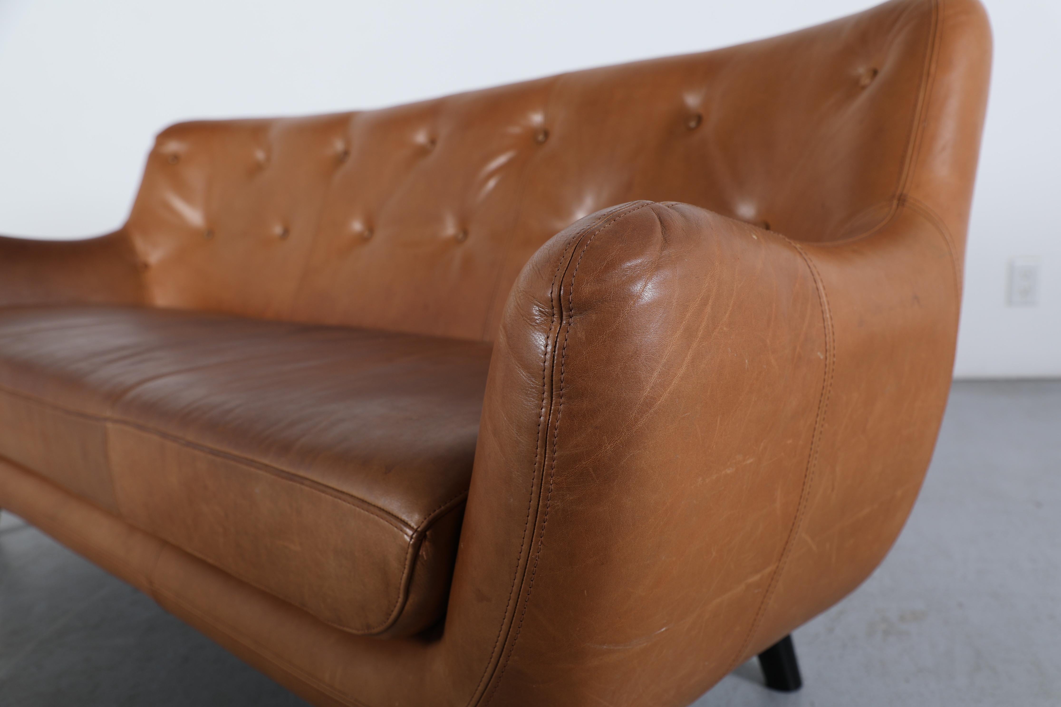 Sofá de piel acolchada estilo Gerard Van Den Berg, coñac natural en venta 9