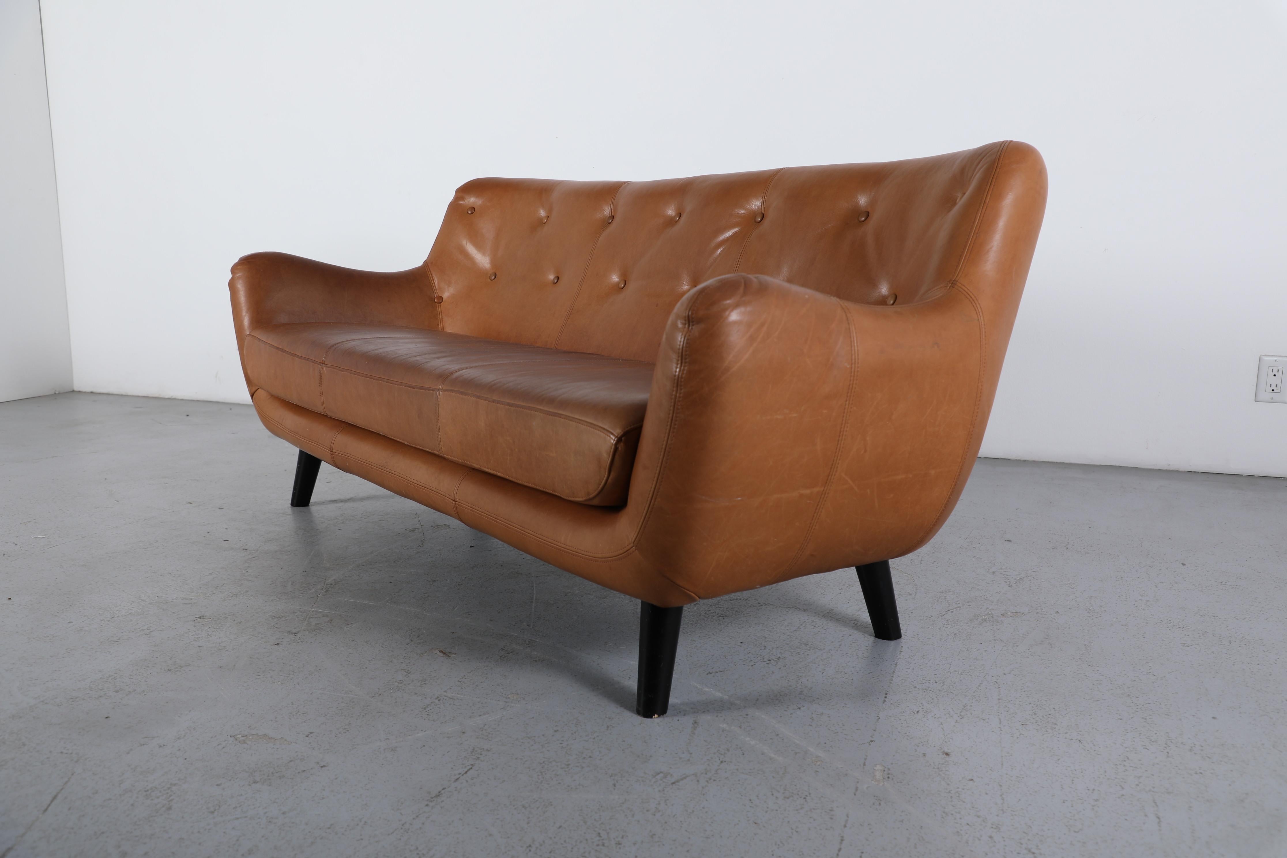 Sofá de piel acolchada estilo Gerard Van Den Berg, coñac natural en venta 1