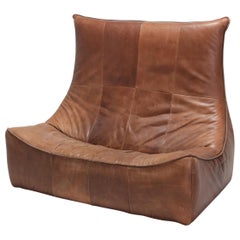 Montis More Furniture and Collectibles