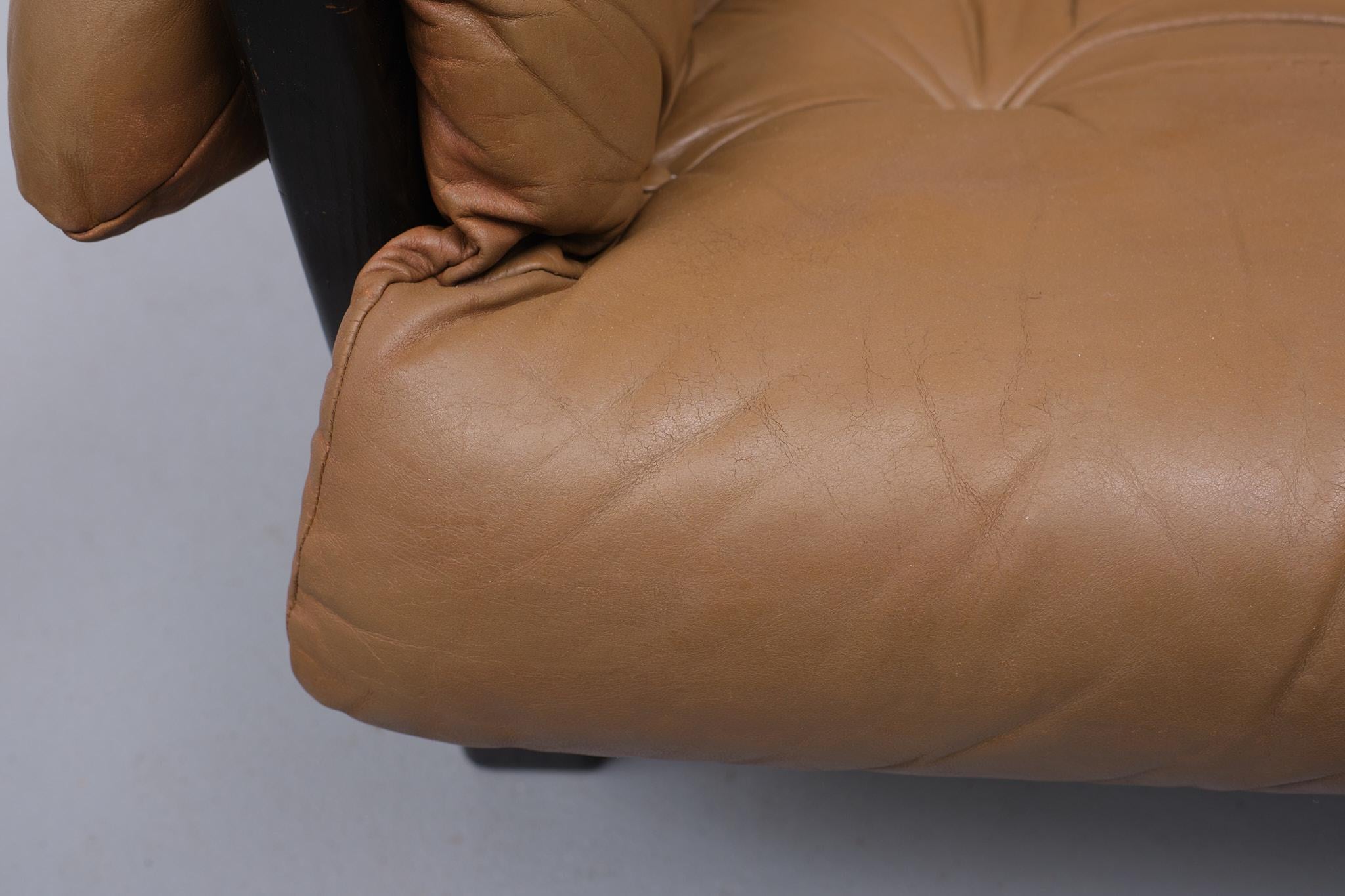 Gerard Van Der Berg Leather Lounge Chair, 1970s In Good Condition In Den Haag, NL