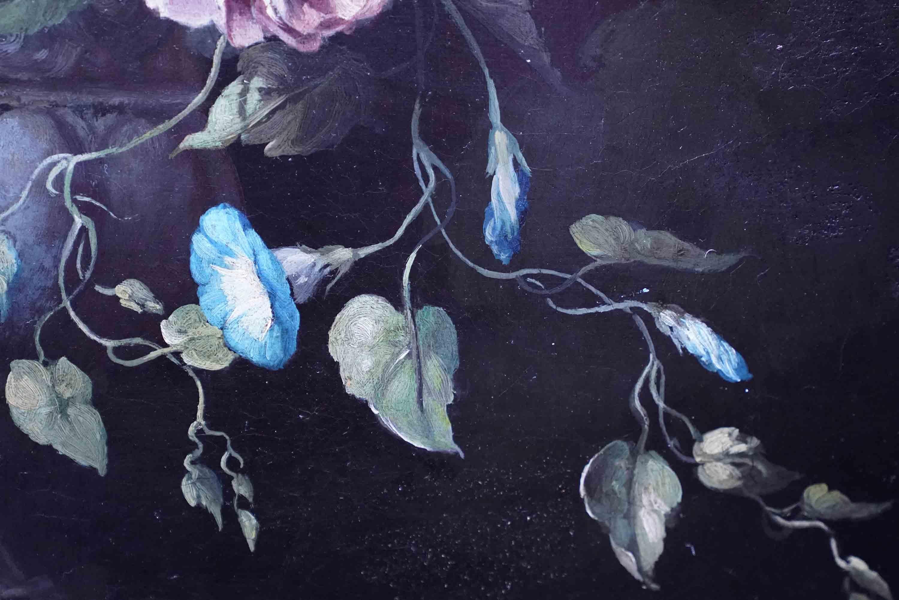 Stillleben mit Blumen in ornamentaler Urne auf Ledge – Ölgemälde eines niederländischen Alten Meisters im Angebot 4