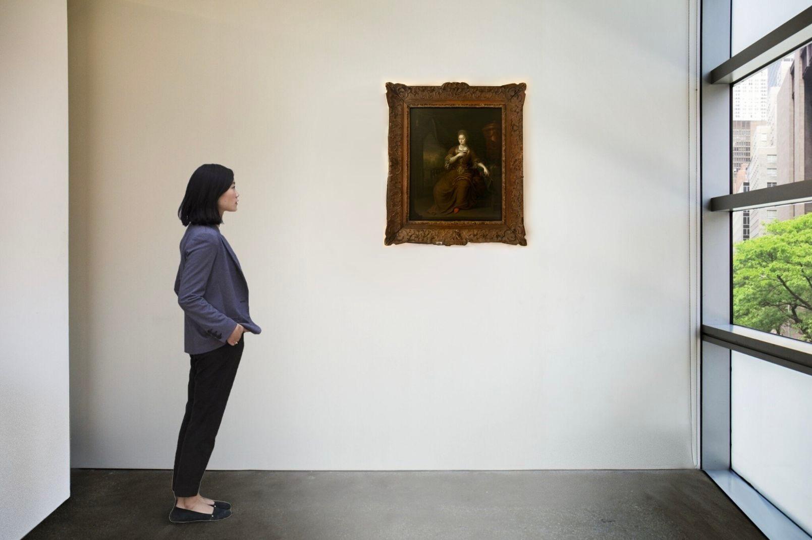 Ritratto di Dama con Gioielli Scuola Olandese XVIII secolo Firmato con Cornice in vendita 5