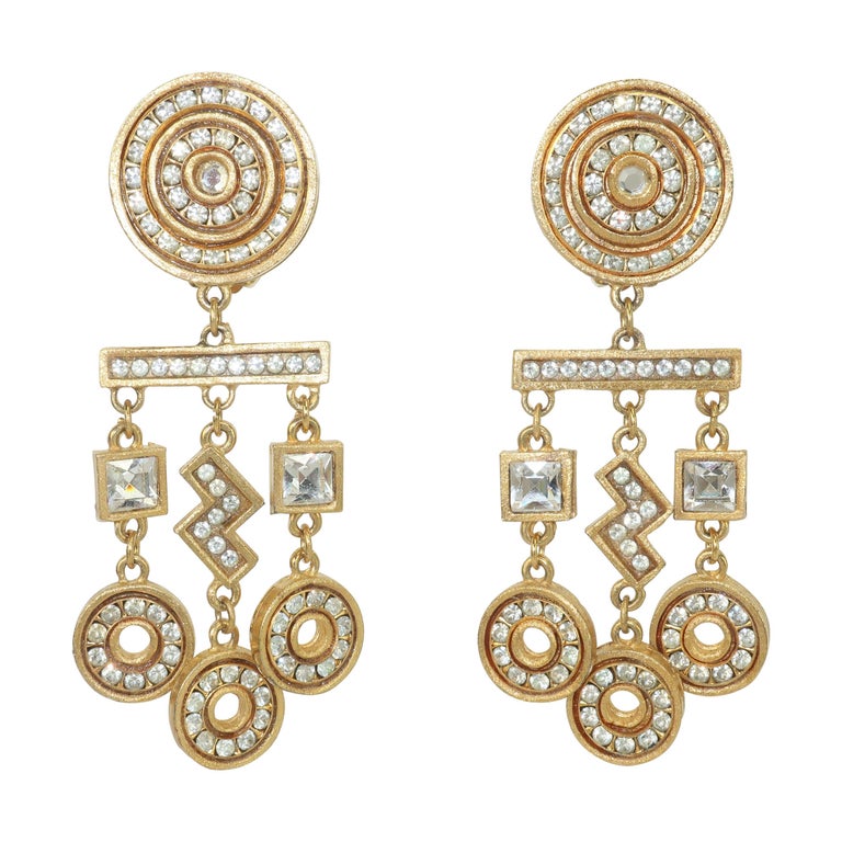 Boucles D'oreilles Vintage Gérard Yosca - Ton Or Avec Breloques Rustiques - Modèle PDSF 193