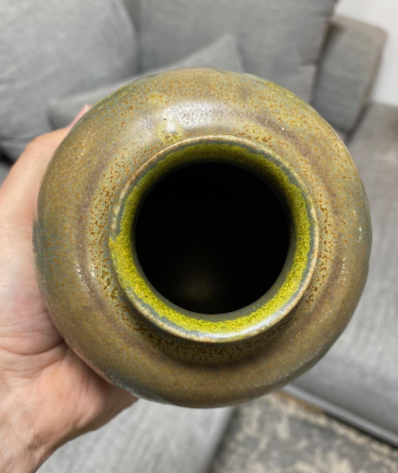 Gerd Bogelund for Royal Copenhagen Signed Danish Denmark Art Pottery Leaf Vase For Sale 8