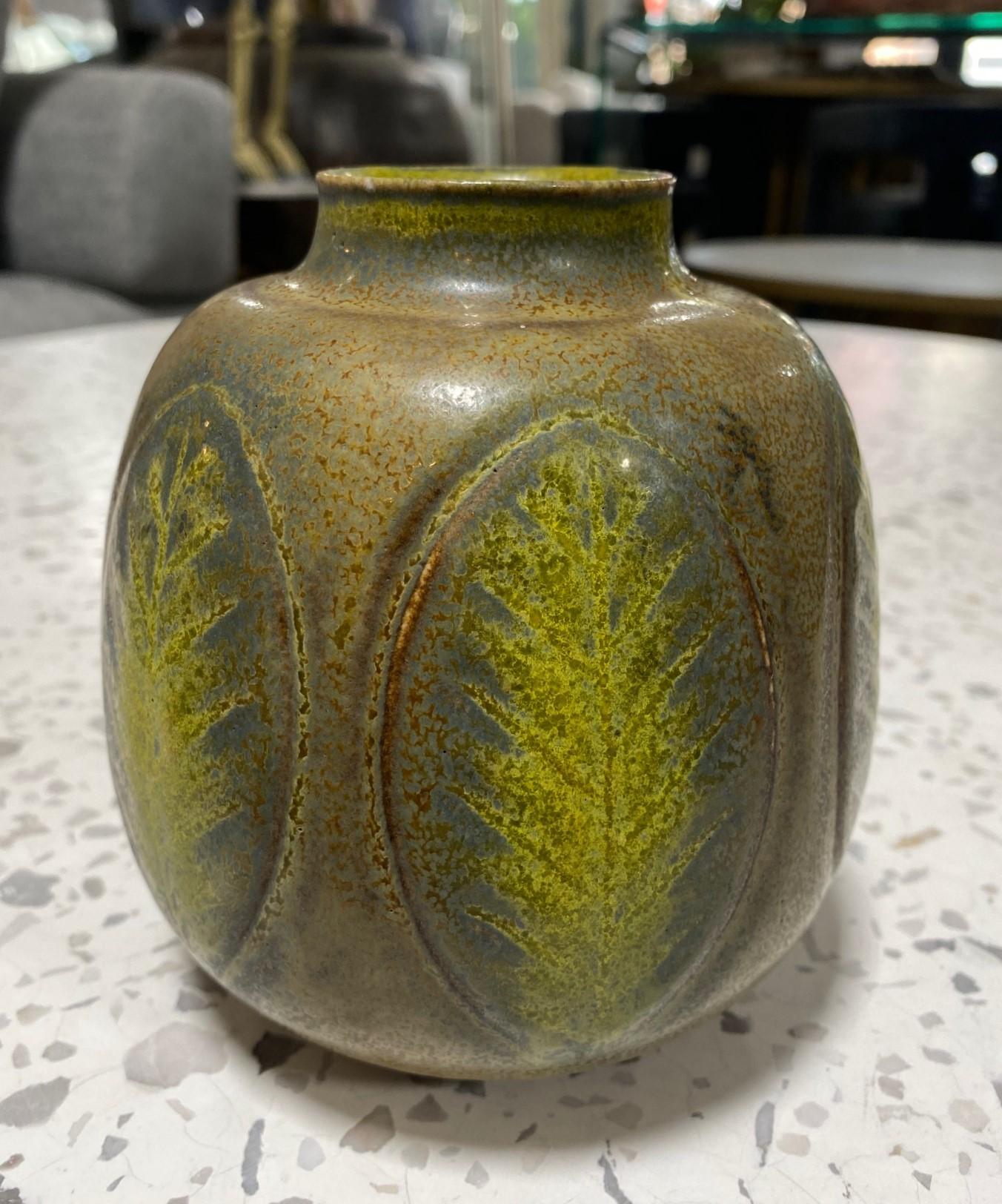 Gerd Bogelund for Royal Copenhagen Signed Danish Denmark Art Pottery Leaf Vase For Sale 1