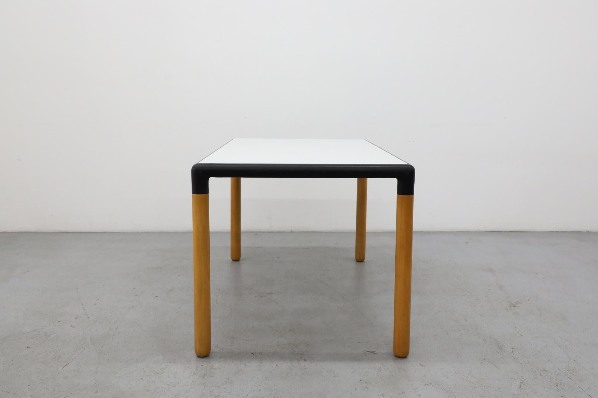 Mesa de comedor 