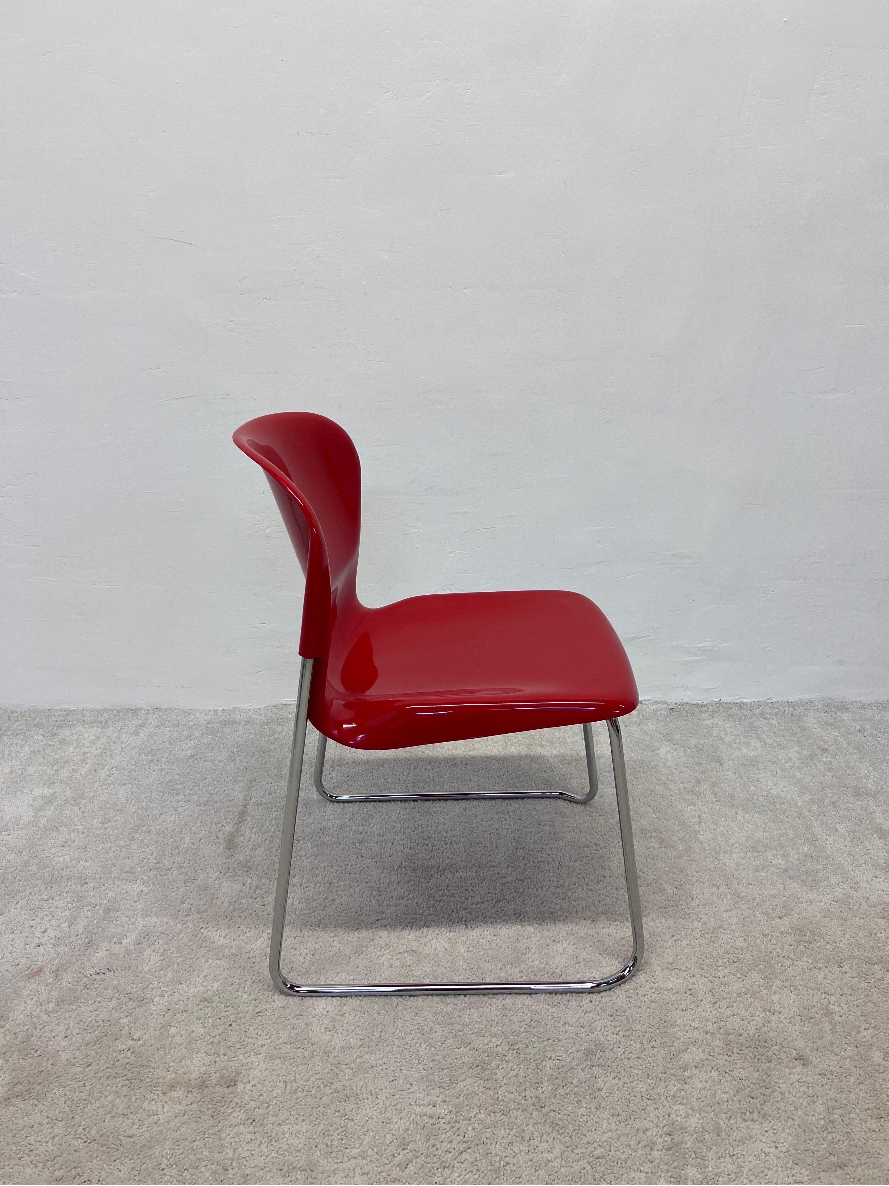 Américain Gerd Lange ensemble de six chaises Nova rouges DSM400K pour Atelier International en vente