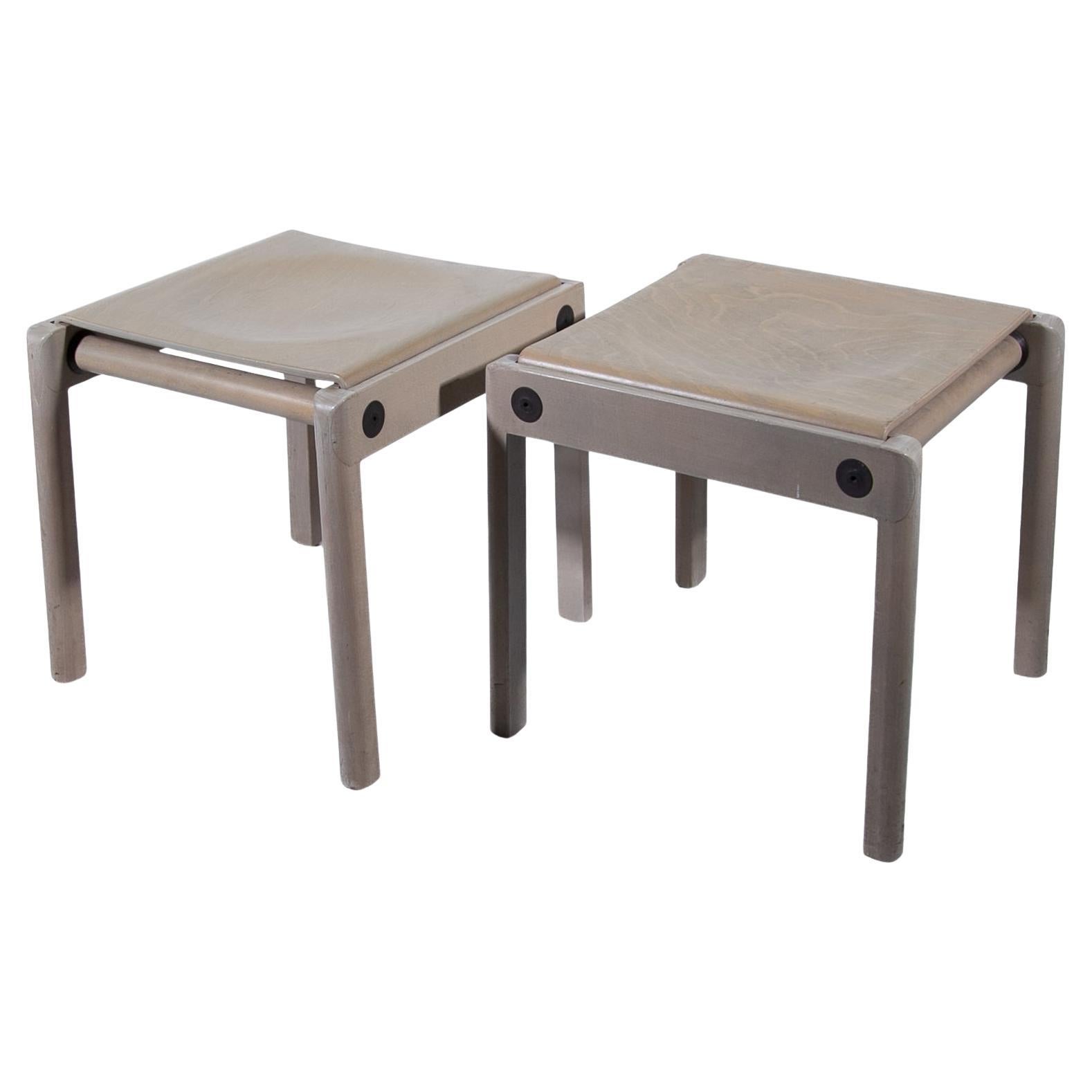 Raro conjunto de dos taburetes diseñados por GERD LANGE para Thonet. también disponible conjunto de cuatro sillas.