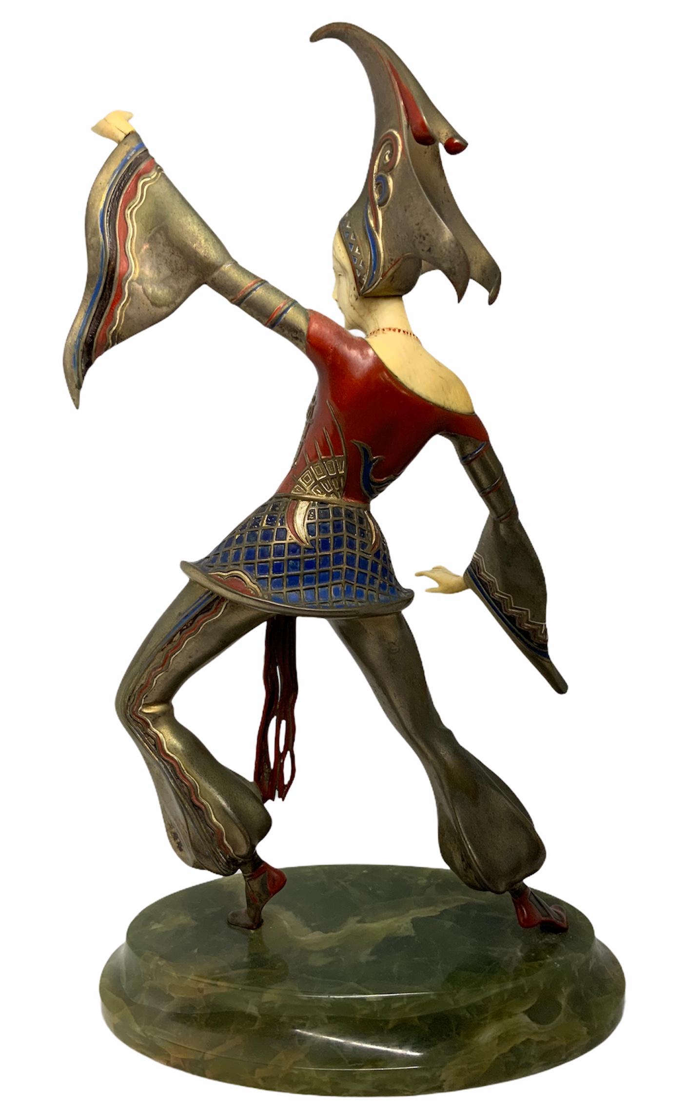 Art Déco Dopo Gerdago, Figura di danzatrice in bronzo e smalto d'avorio in vendita