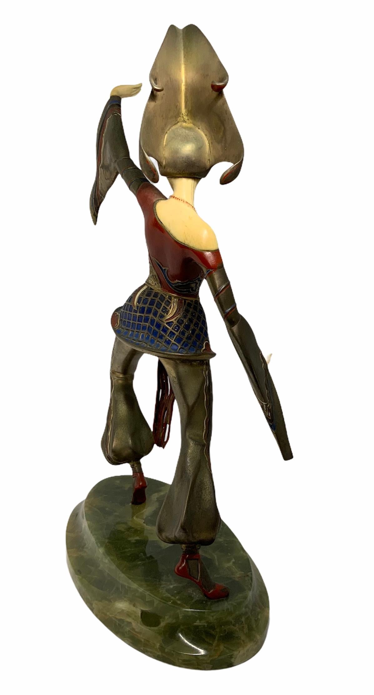 XX secolo Dopo Gerdago, Figura di danzatrice in bronzo e smalto d'avorio in vendita