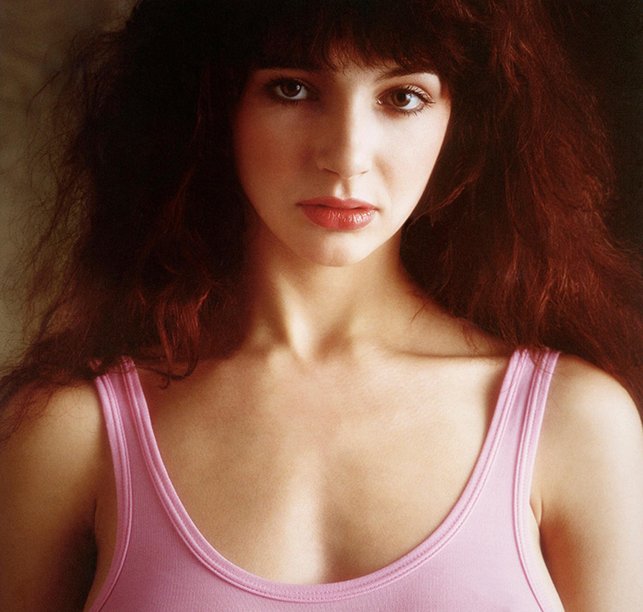 C-type print signed and numbered by Gered Mankowitz

Kate Bush, photographed in London, 1978.

Available Sizes:
16" x 20” Edition of 50
20" x 24” Edition of 50
30" x 40” Edition of 25
50” x 53” Edition of 24

This photograph will be printed once