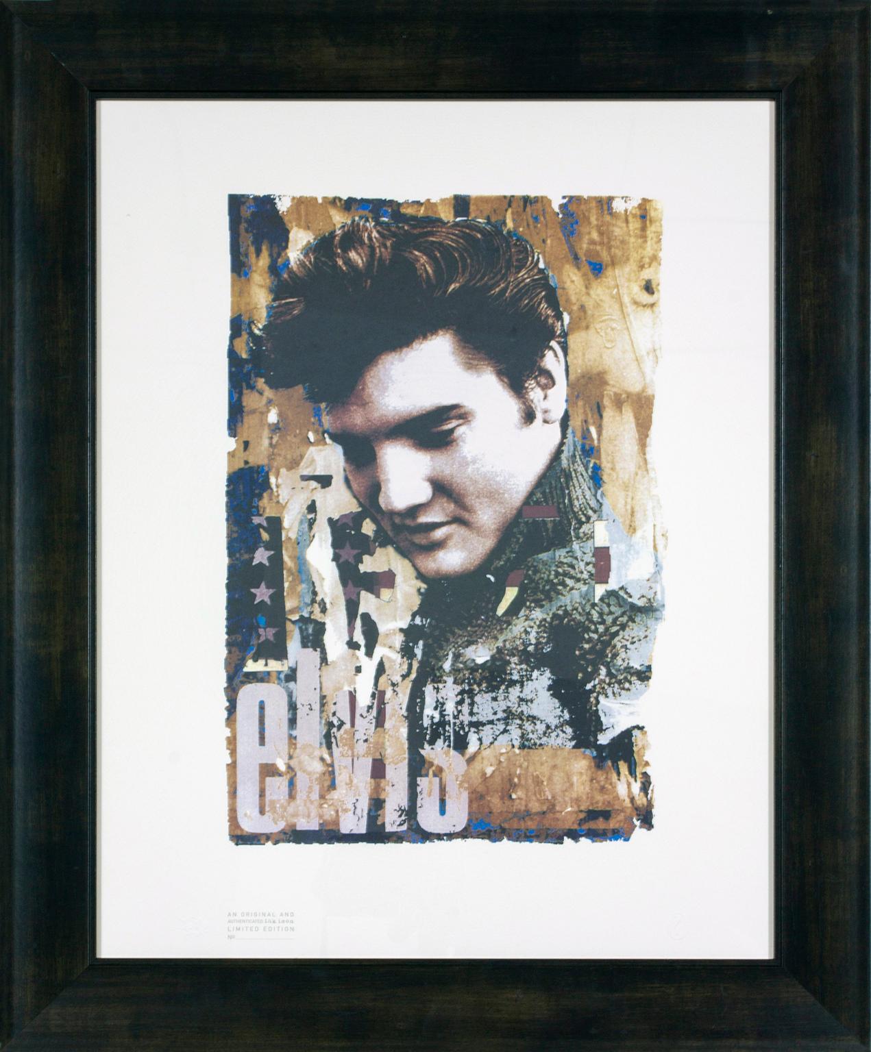 "Elvis Presley" Siebdruck in limitierter Auflage des Künstlers Gered Mankowitz. Bildgröße: 20 1/2 x 13 1/2 Zoll. Prägung mit Stempel unten links und ? Stempel unten rechts. Gedruckt mit "An original and authenticated ink icon limited edition no"