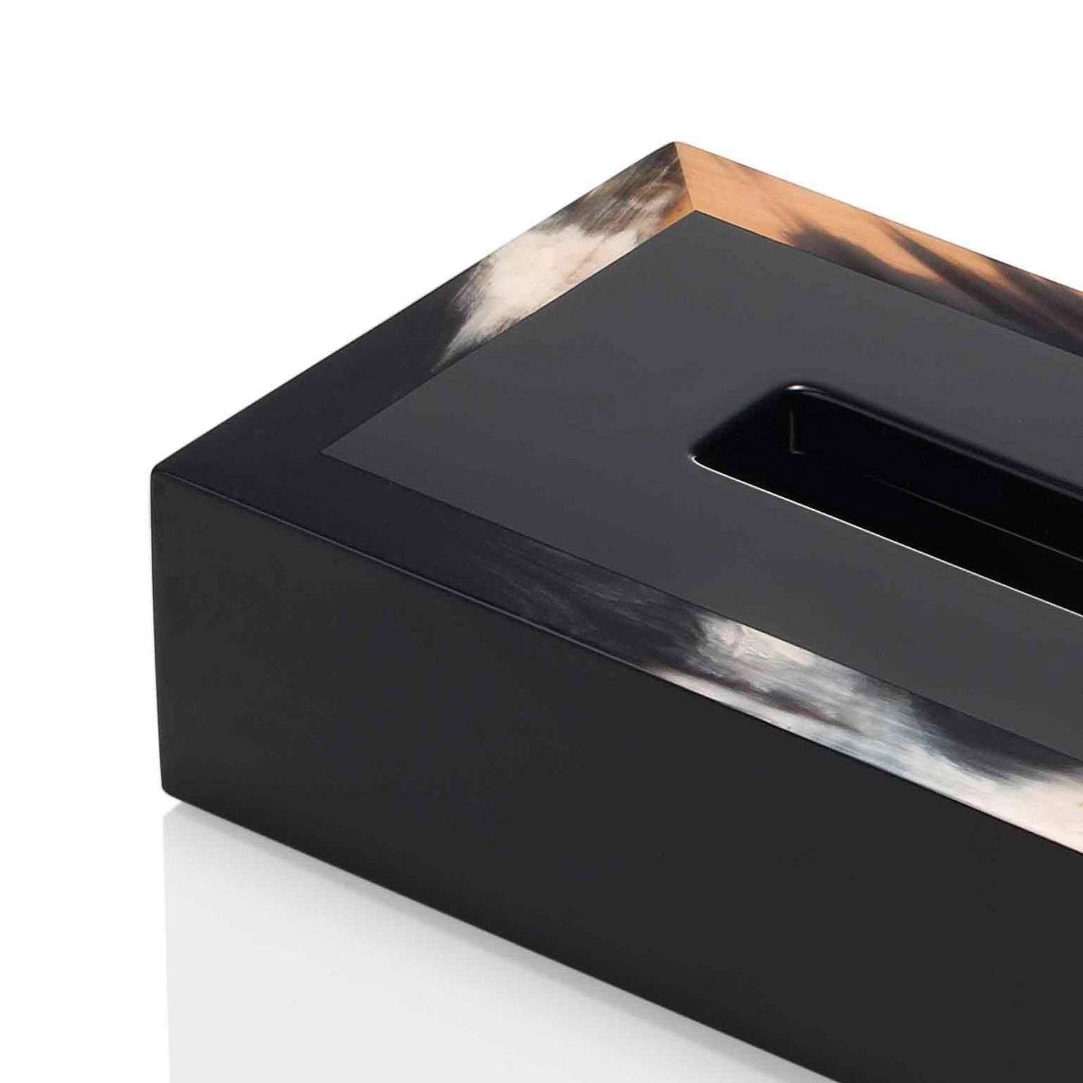 Hand-Crafted Geremia Tissue Box Holder in Black Lacquered Wood and Corno Italiano, Mod. 5318s For Sale
