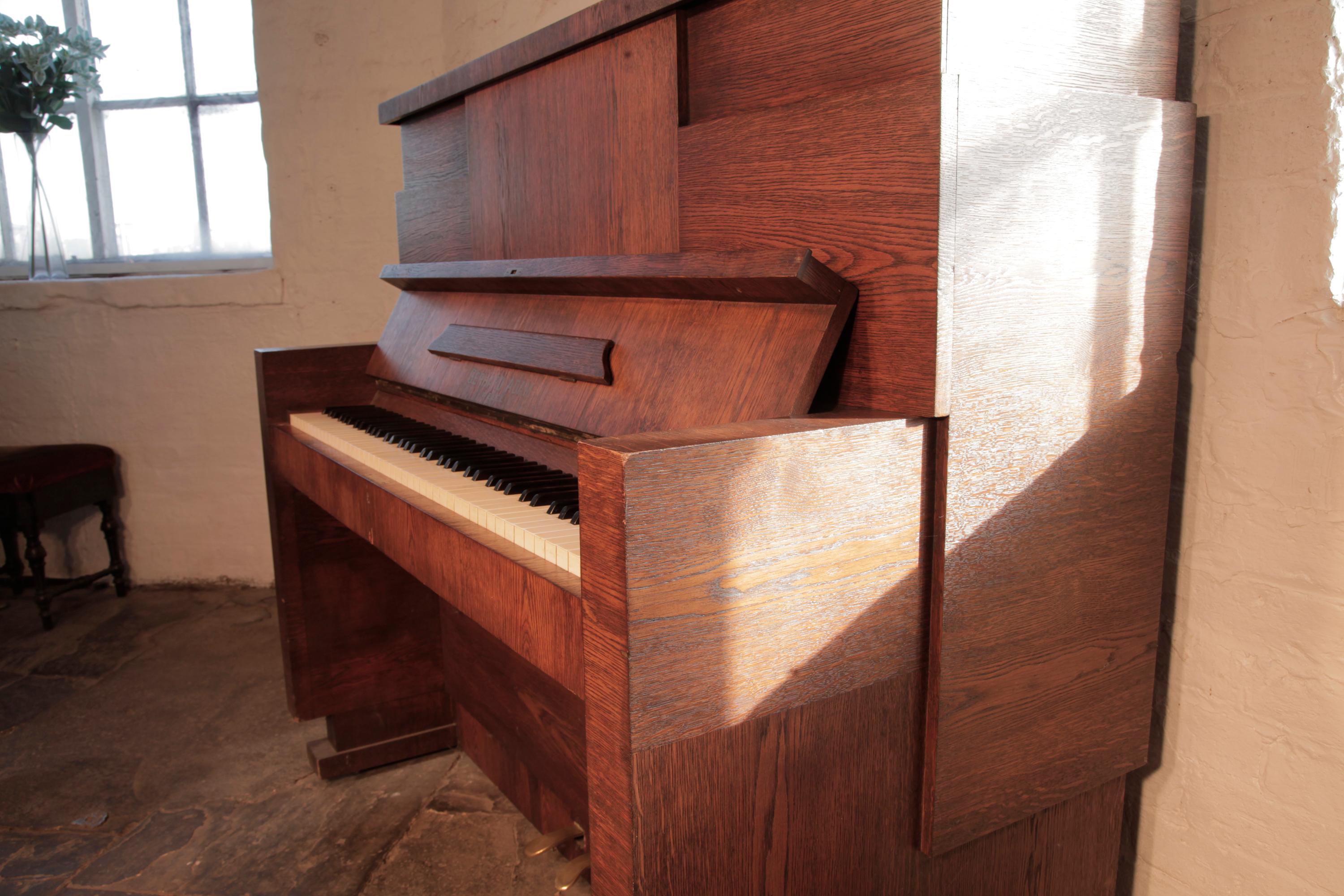 Gerhard Adams Modulare Klavierhocker aus Eiche im brutalistischen Stil mit Aggressiven Linien 1