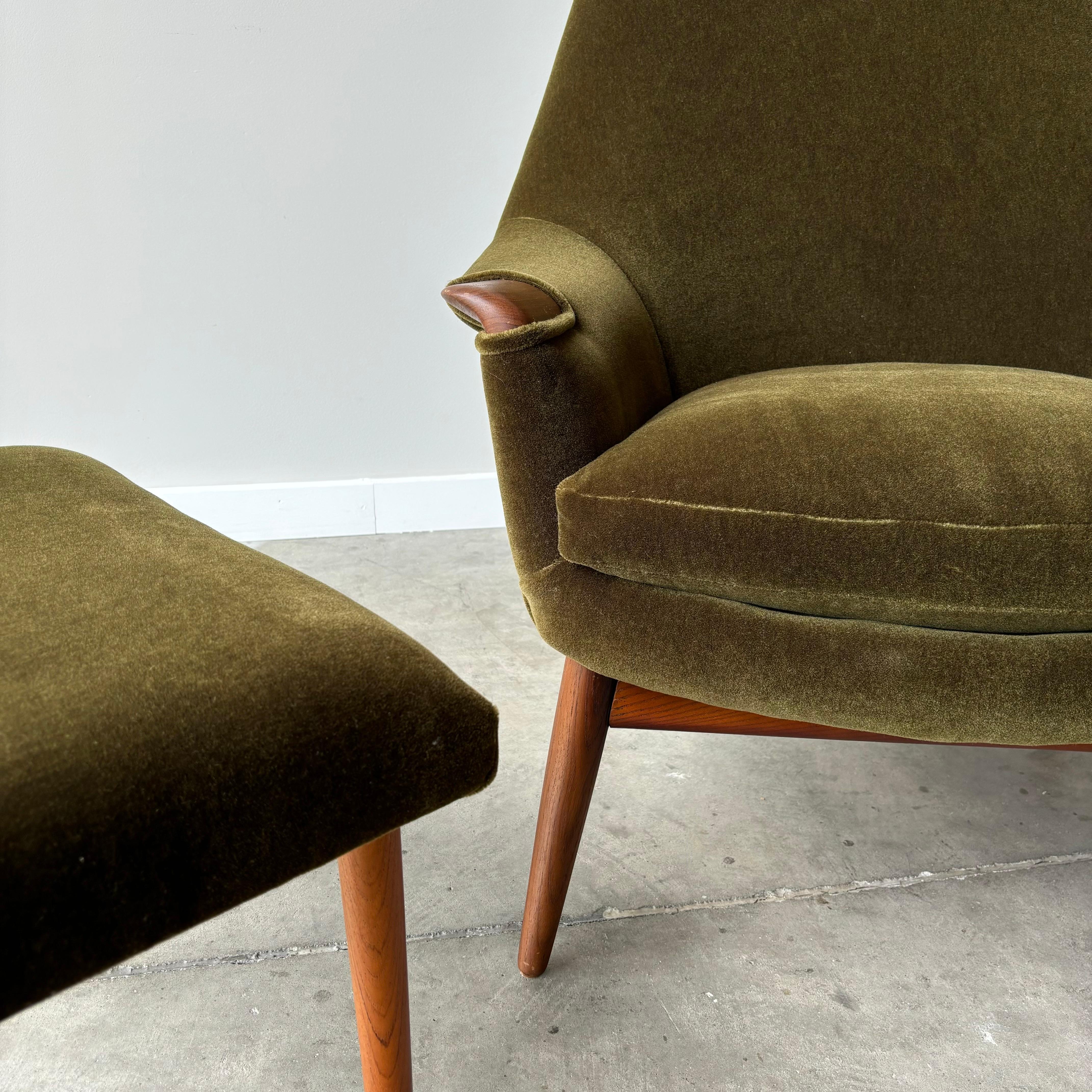 Gerhard Berg Lounge And Ottoman, Danish Modern, 1960s In Good Condition In Raleigh, NC