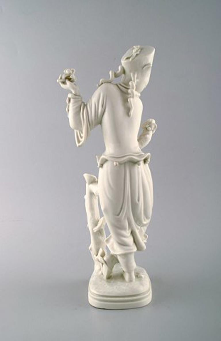 Porcelain Gerhard Henning 1880-1967, for Royal Copenhagen. 