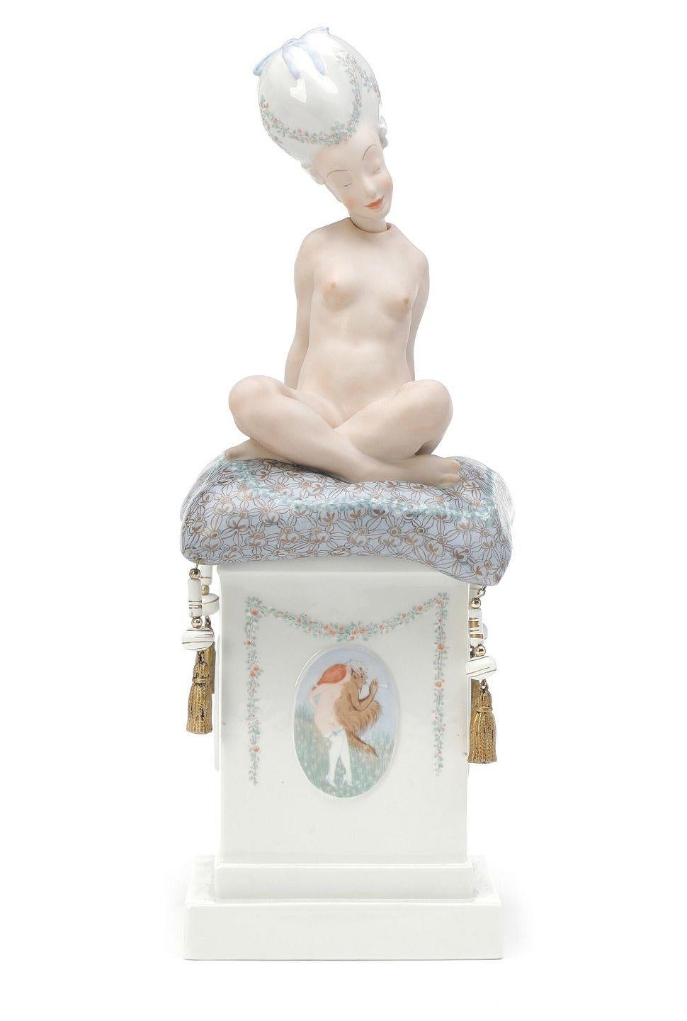 PRE-OWNED GOODS ARE EXEMPT FROM IMPORT TARIFFS FOR U.S., UK, AUSTRALIAN & CANADIAN CUSTOMERS.   
THEREFORE, NO IMPORT TARIFFS WILL BE APPLICABLE TO YOUR PURCHASE. 

Gerhard Henning for Royal Copenhagen. 
Porcelain bobblehead doll ‘Ane Mari’